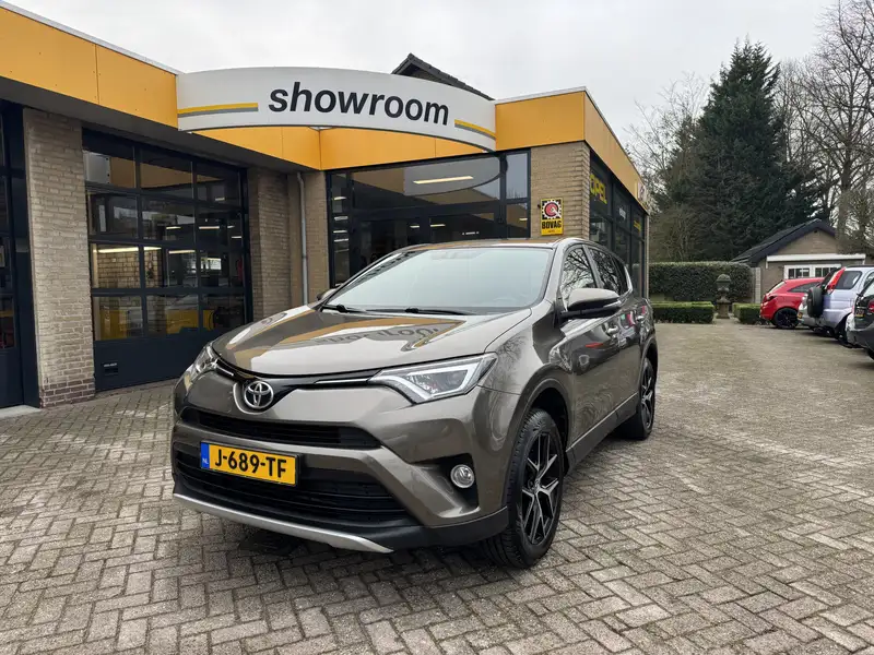 TOYOTA Rav-4
