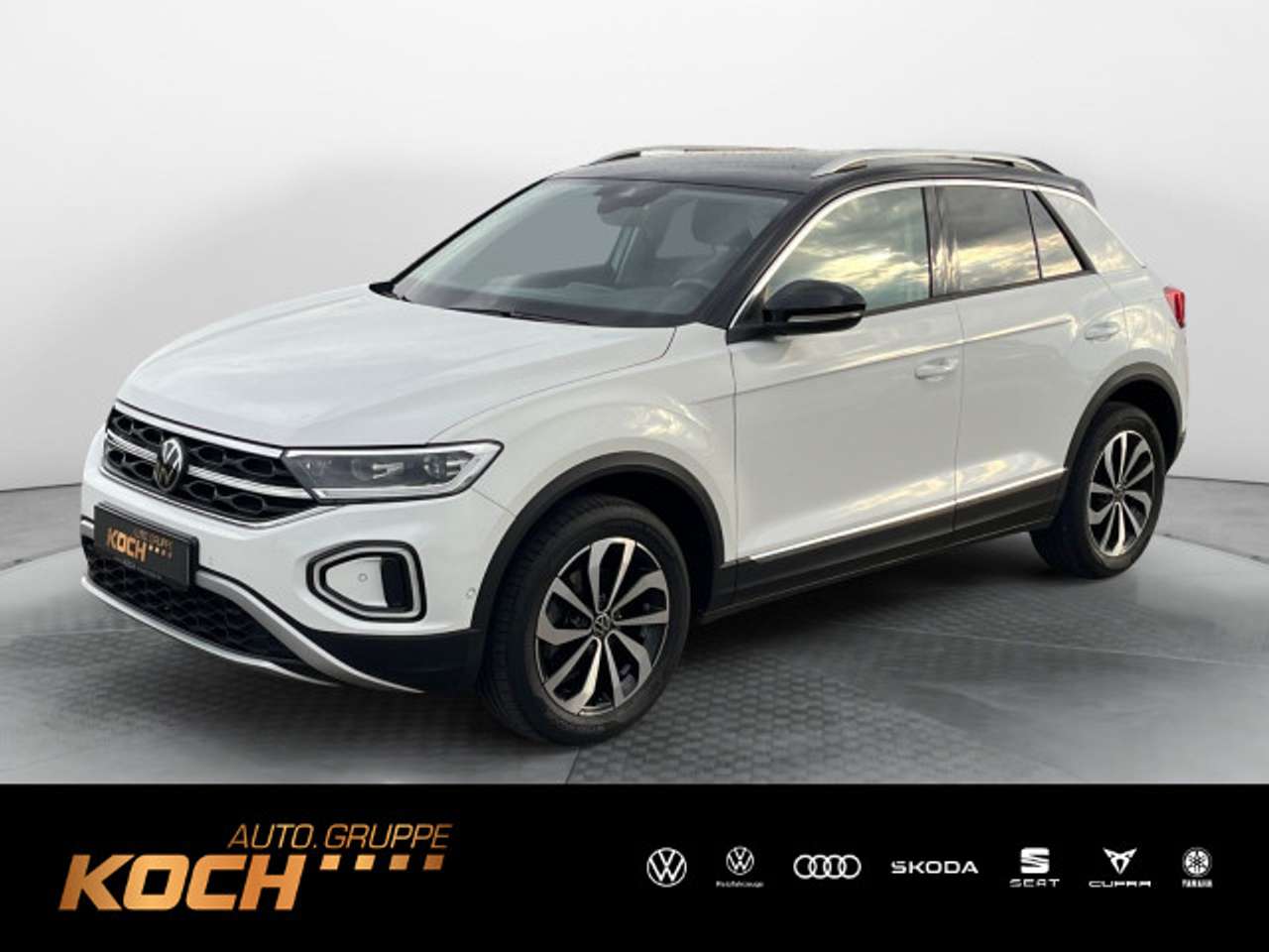 Volkswagen T-Roc 2022 — 1.5 TSI DSG Style  Navi LED Sitzheizung