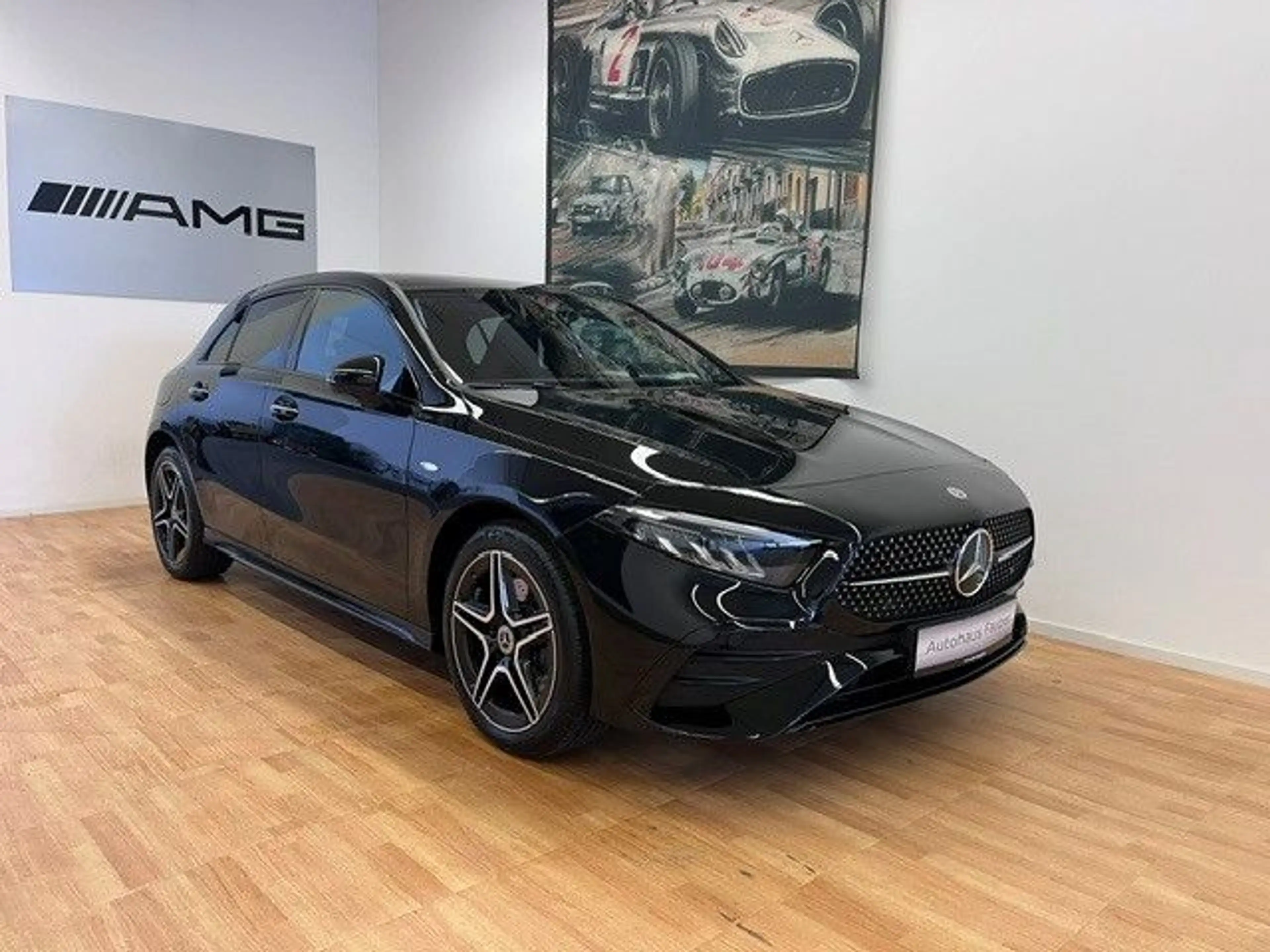 Mercedes-Benz A 250 e AMG-Line Panorama Distronic Keyless Go