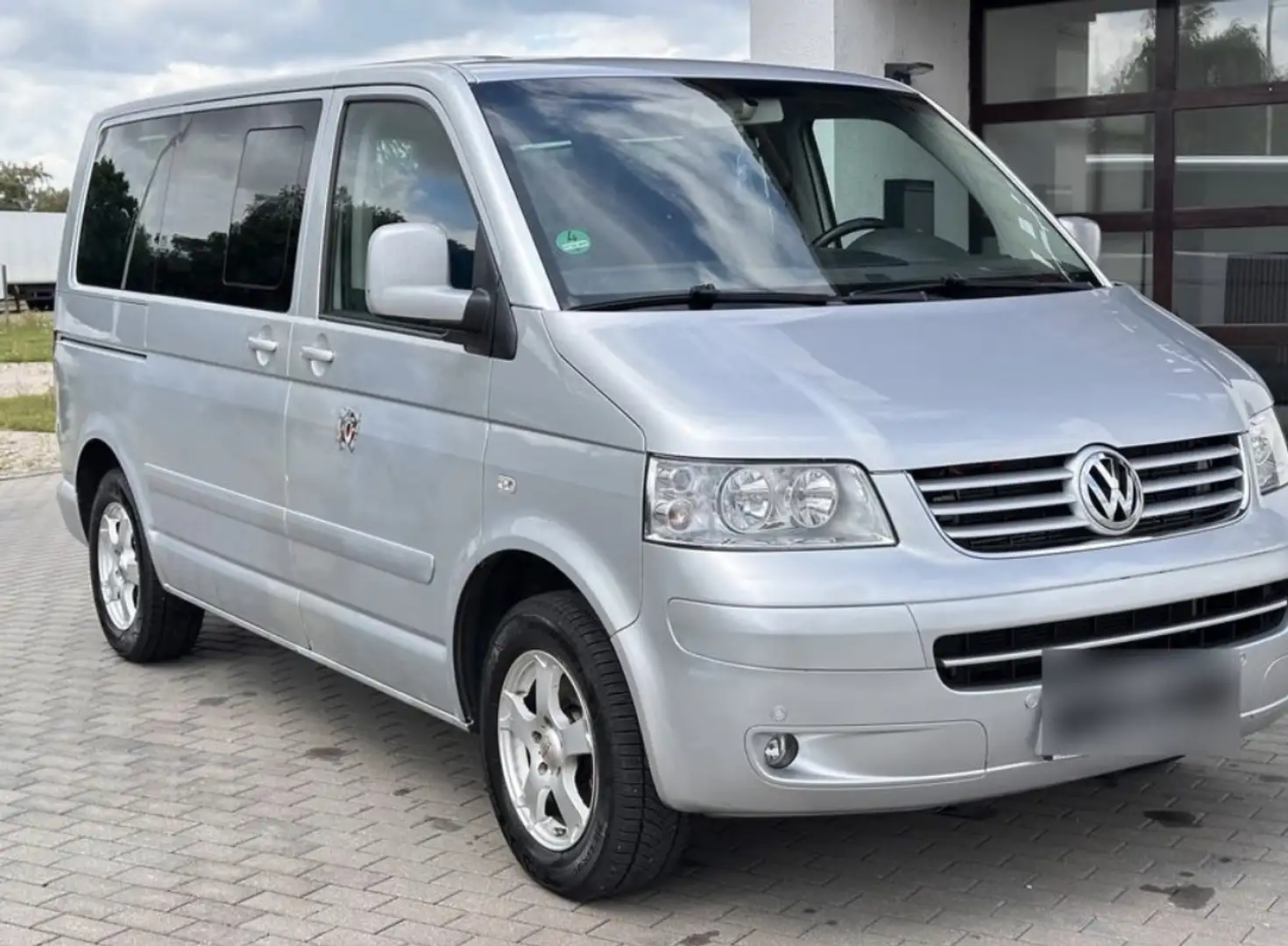 Volkswagen T5 Multivan Highline - 1