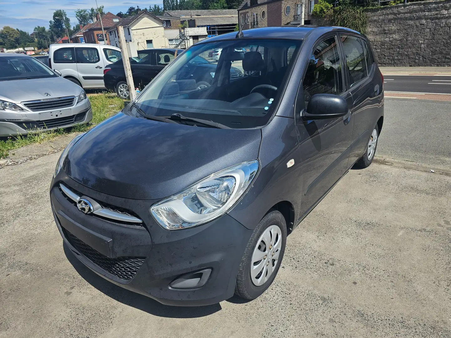 Hyundai i10 i10 1.0i Comfort BlueDrive Grijs - 2