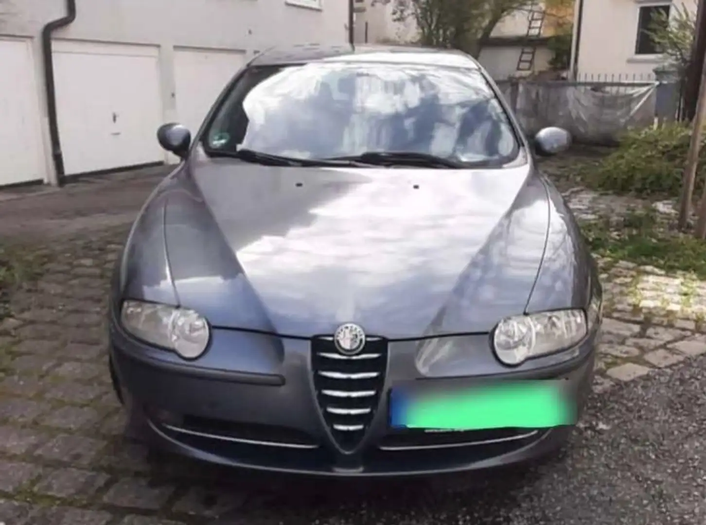 Alfa Romeo 147 147 1.9 JTD 16V Distinctive Grau - 2