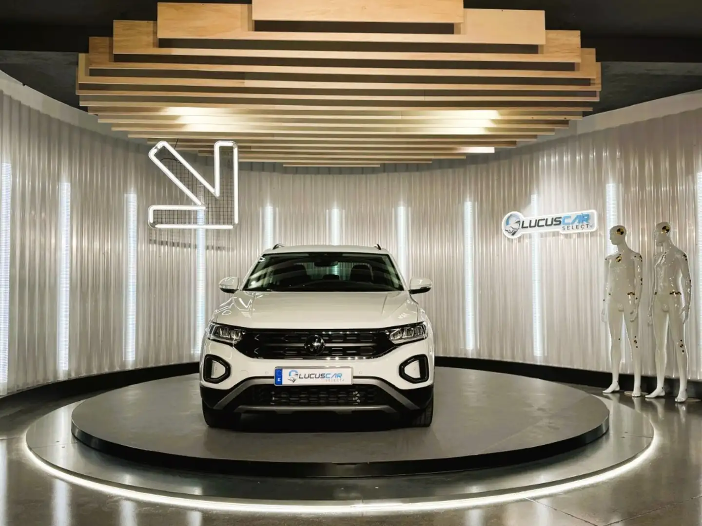 Volkswagen T-Roc 1.5 TSI Life DSG7 Blanco - 2