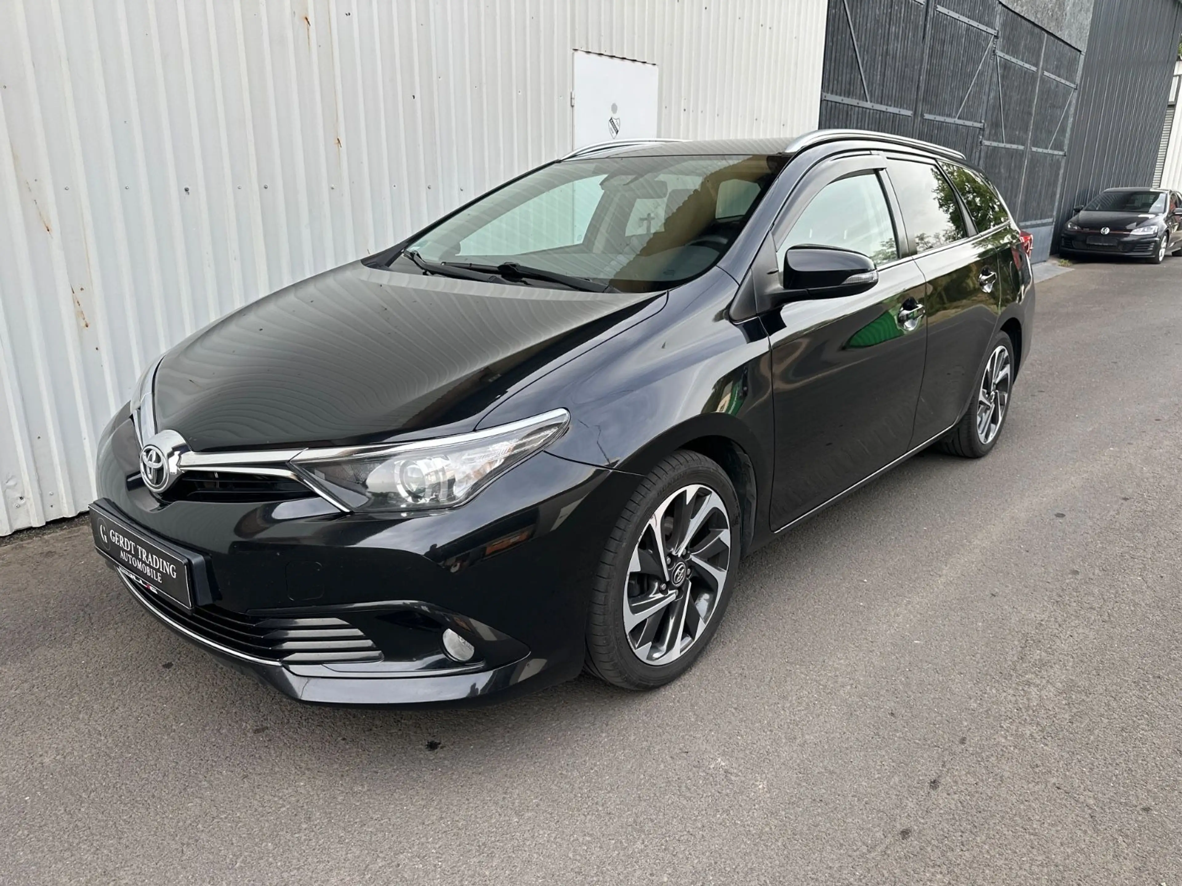 Toyota Auris Touring Sports Design Edition