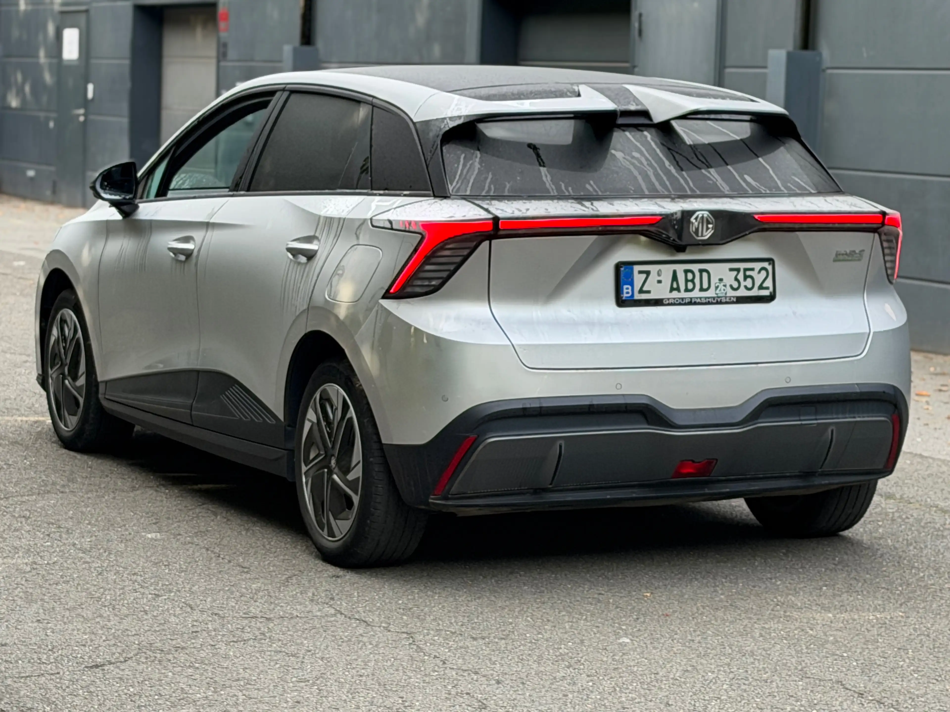 MG MG4 64 kWh Luxury-204pk-Navi-360cam-Leder-2023 — photo 5