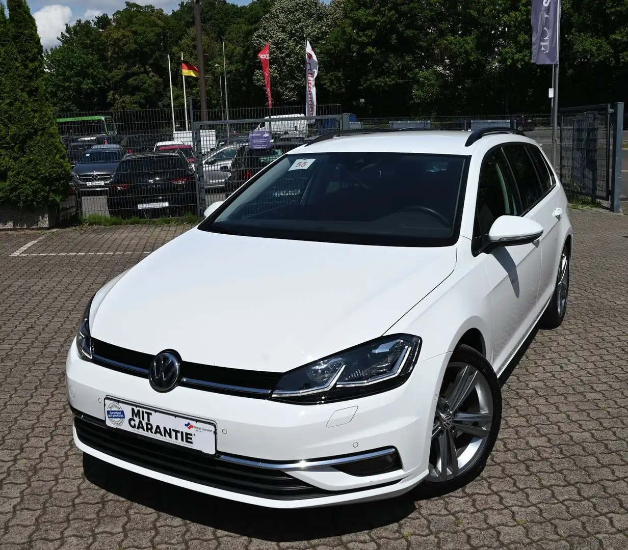 Volkswagen Golf VII Variant 2.0 TDI Highline Navi Cam AHK Weiß - 1