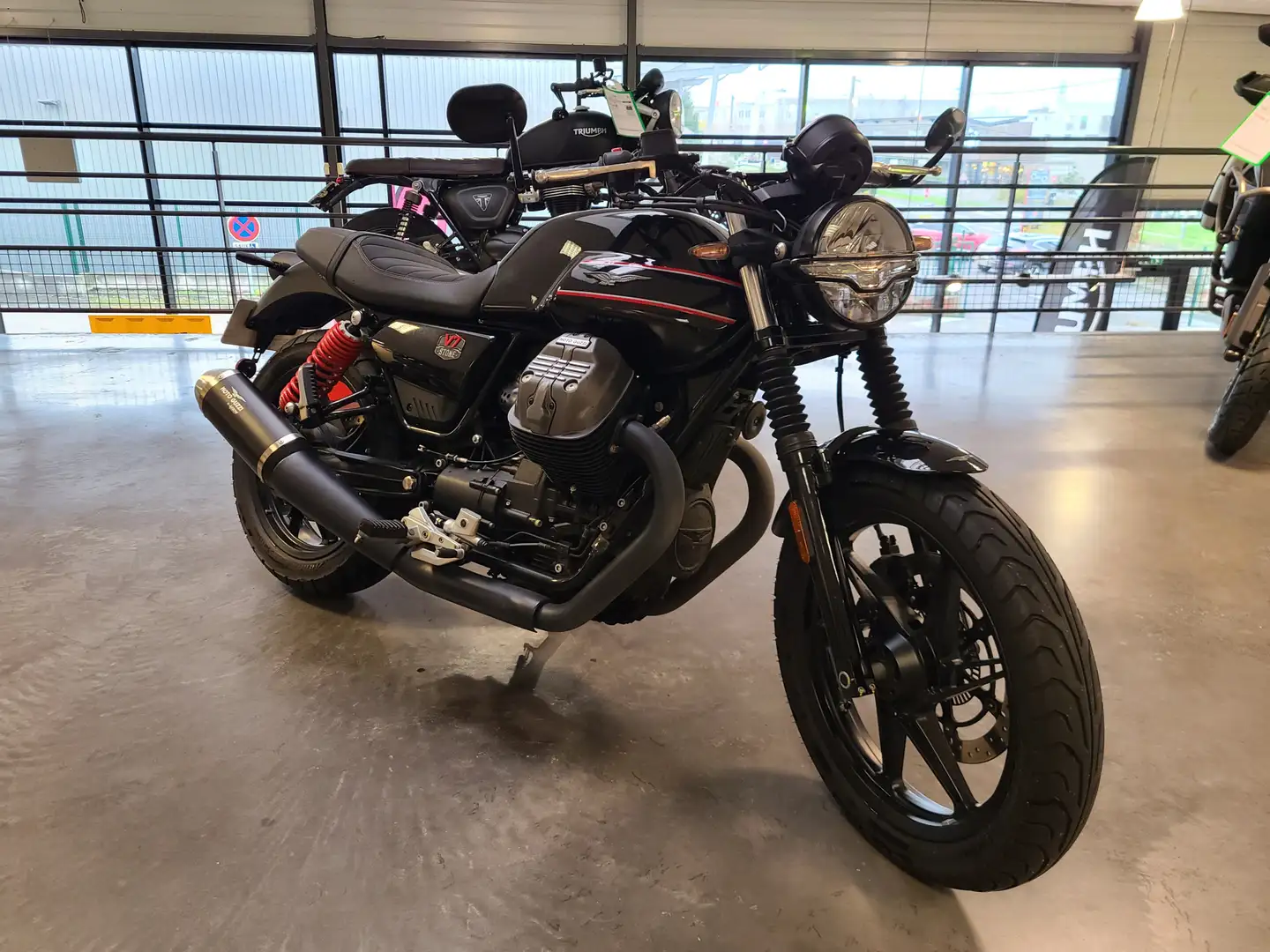 Moto Guzzi V 7 - 1
