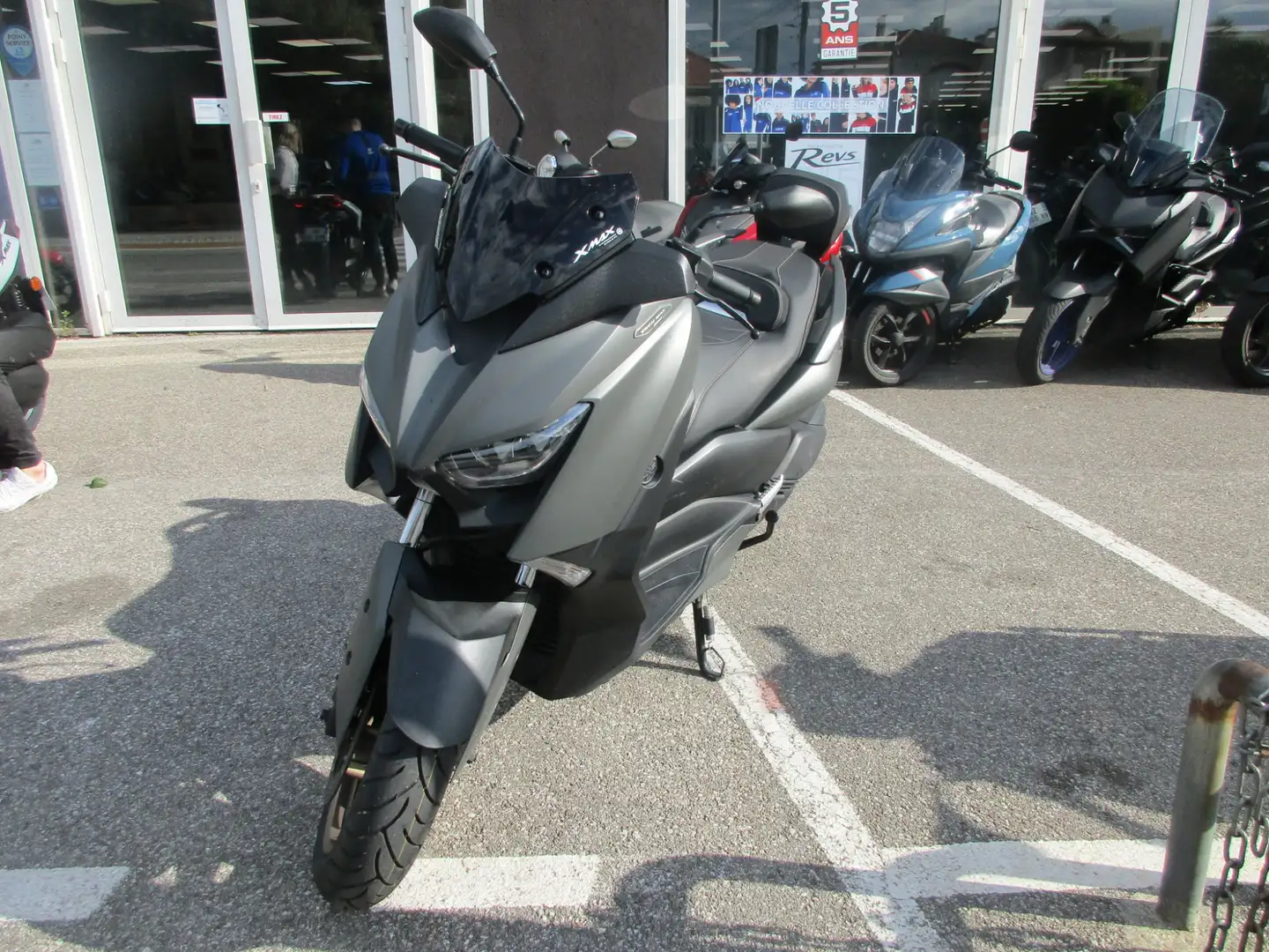 Yamaha X-Max 300 Vert - 2