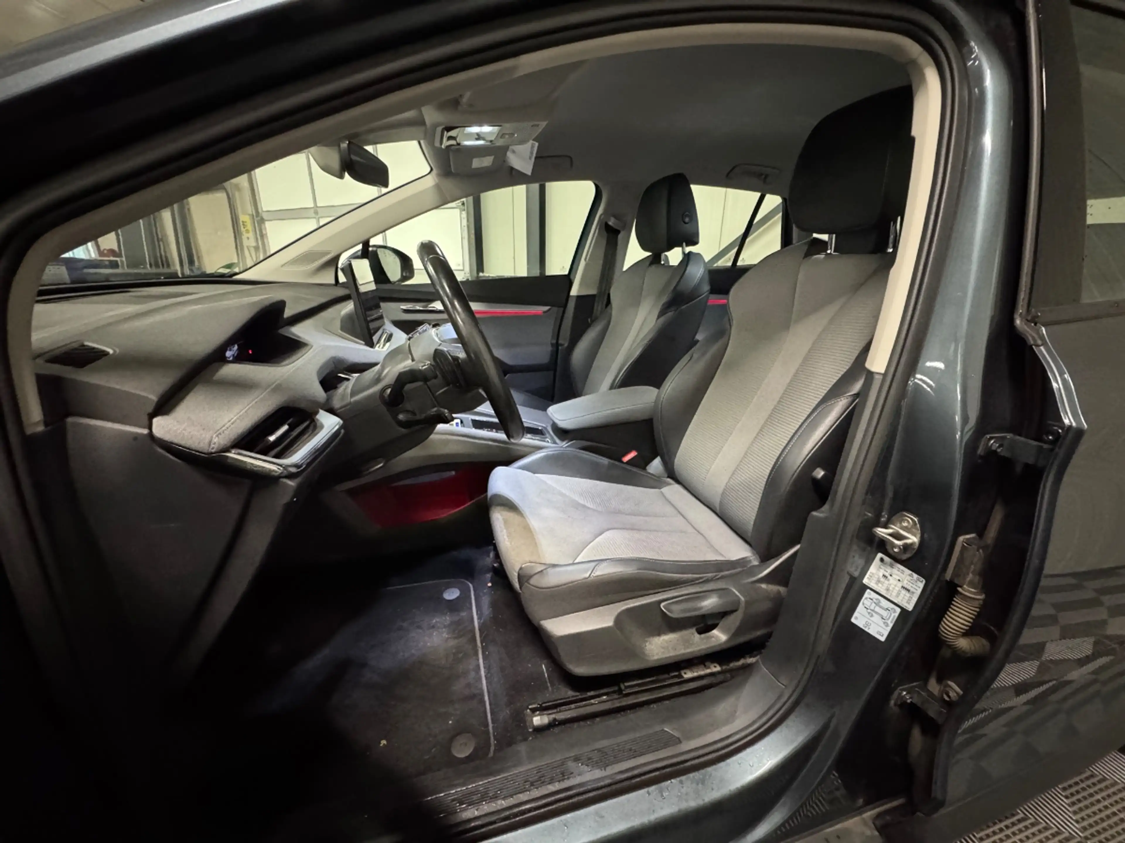 Skoda Enyaq iV 60 | 3-Fase | SOH 89% | Half Leer | Trekhaak | — photo 24