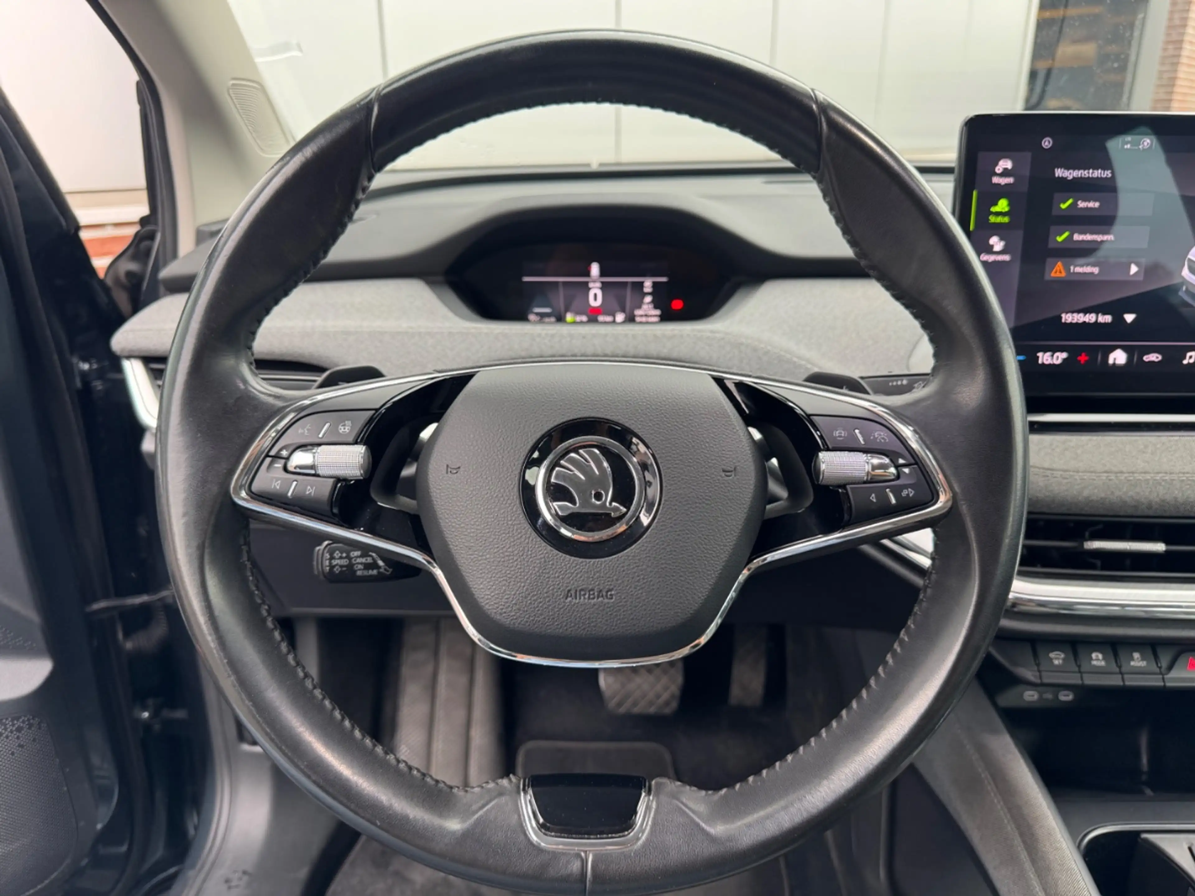 Skoda Enyaq iV 60 | 3-Fase | SOH 89% | Half Leer | Trekhaak | — photo 8