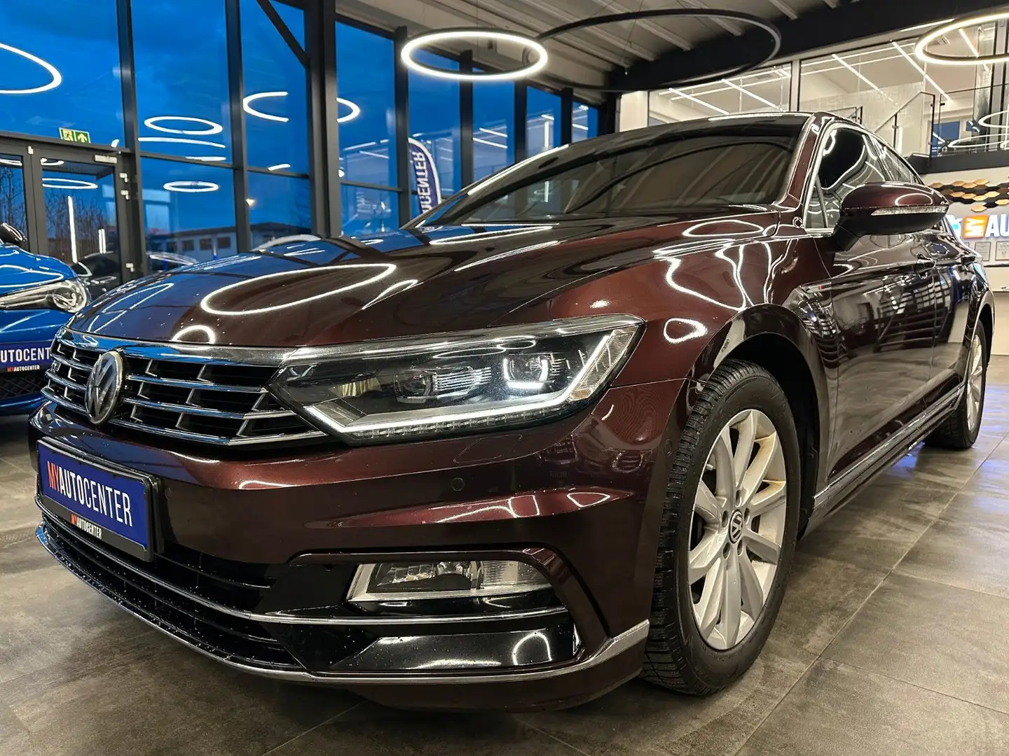 Volkswagen Passat Lim. Highline BMT/Start-Stopp 4Motion*AHK Red - 2