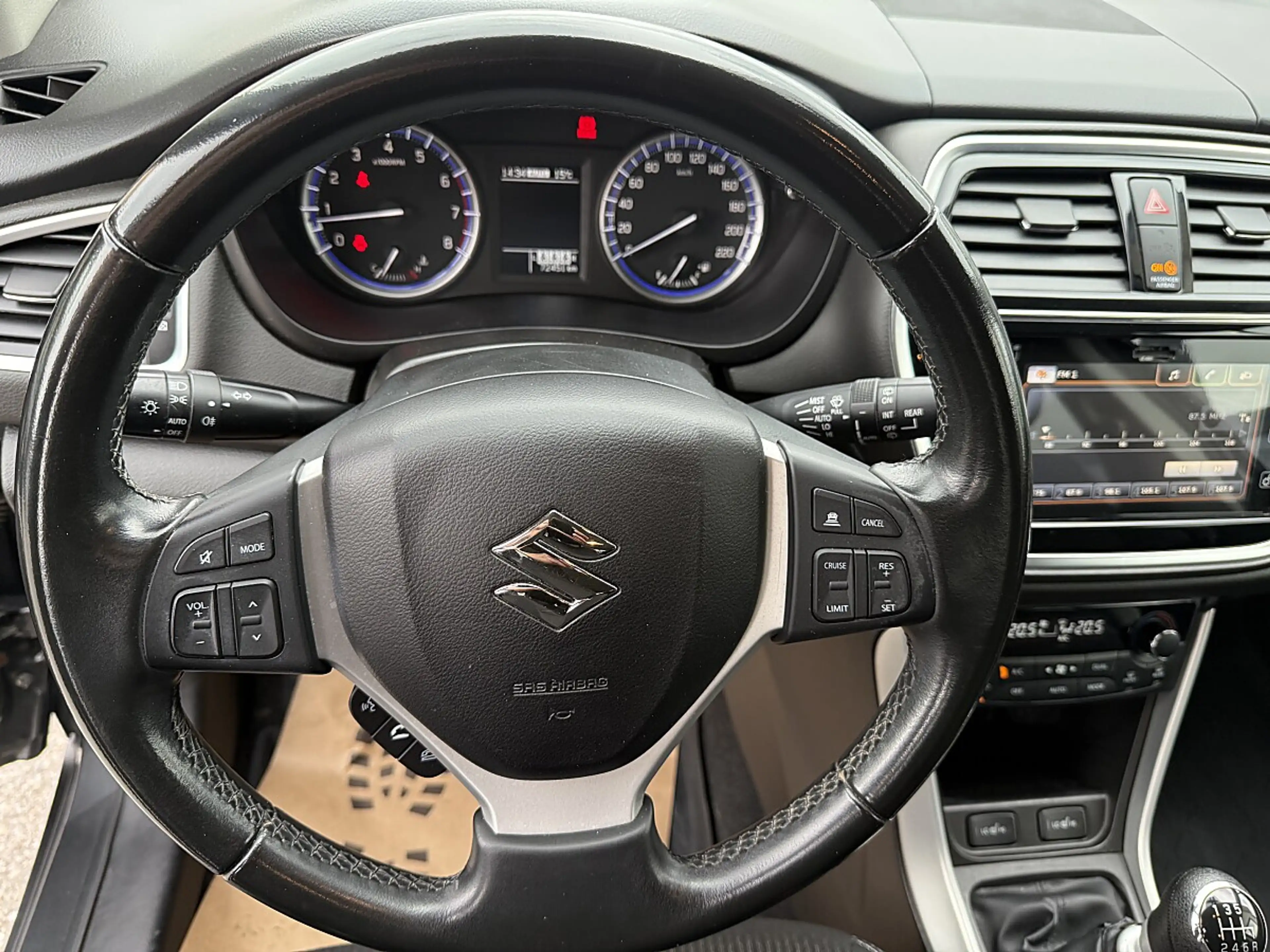 Suzuki SX4 S-Cross 1,4 GL+ DITC Hybrid ALLGRIP shine — photo 14