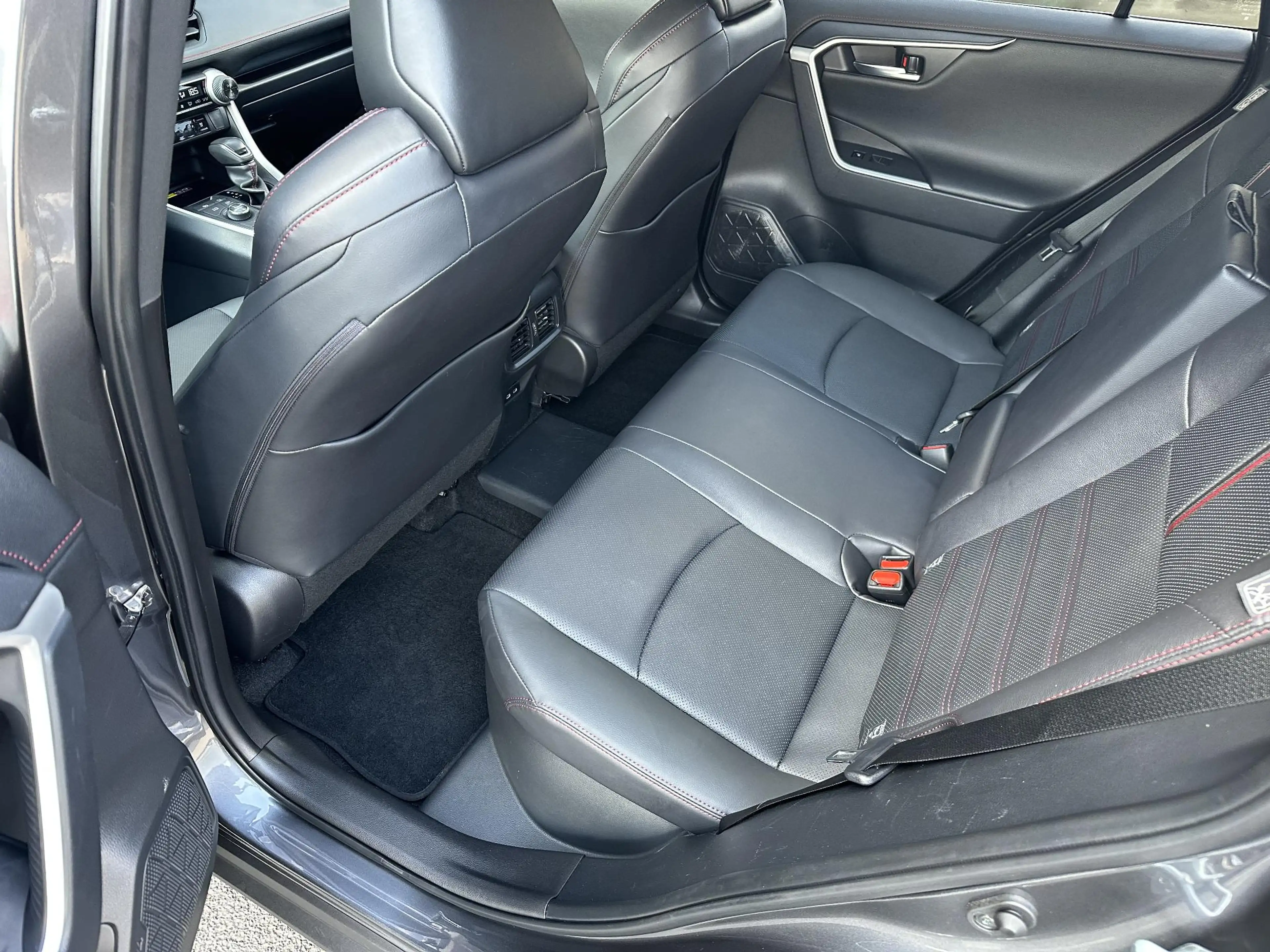Toyota RAV 4 2.5 Plug-in Hybrid AWD Bi-Tone Plus NL auto| Deale — photo 12