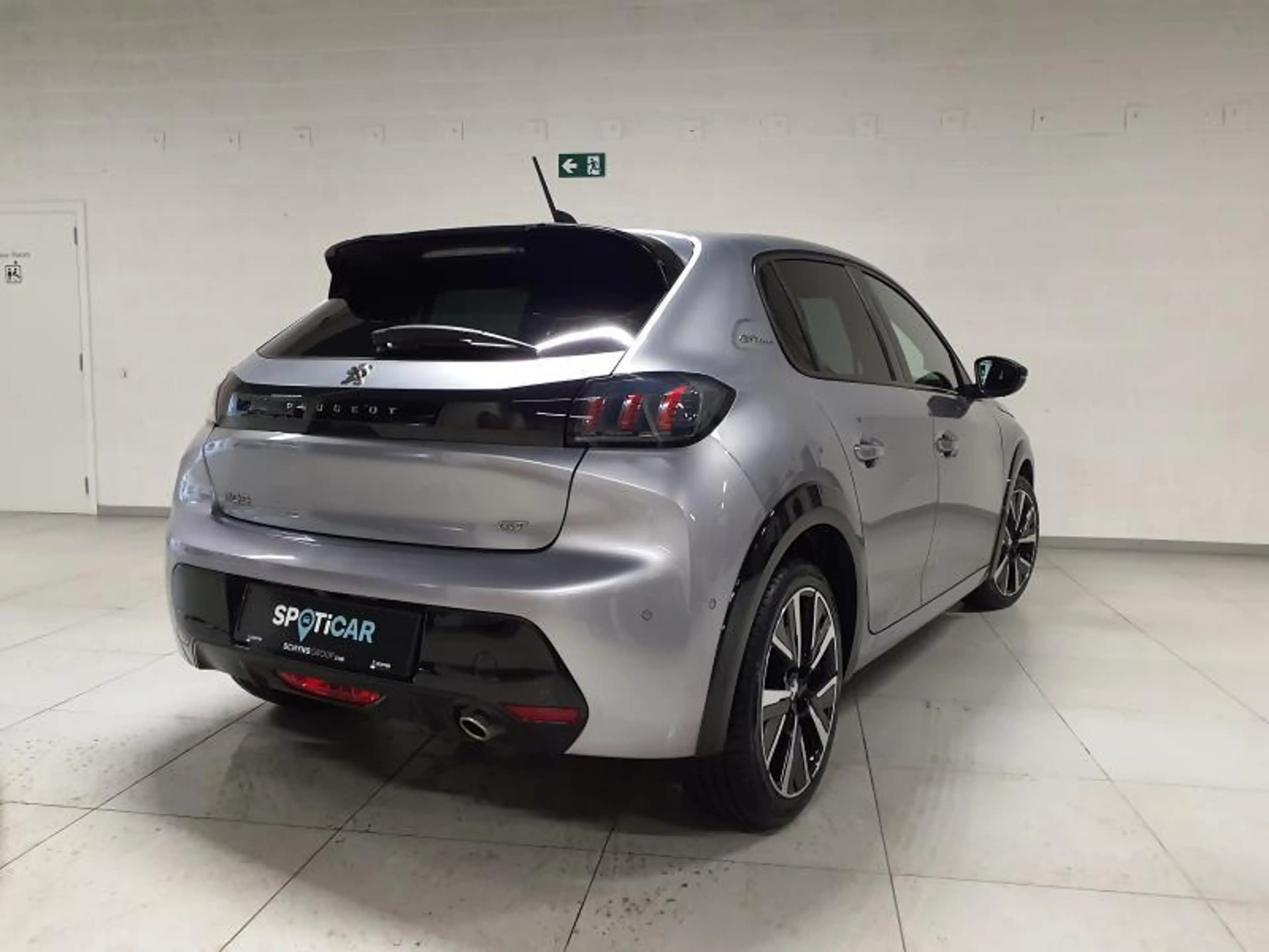Peugeot 208 II & e- GT Line — photo 8