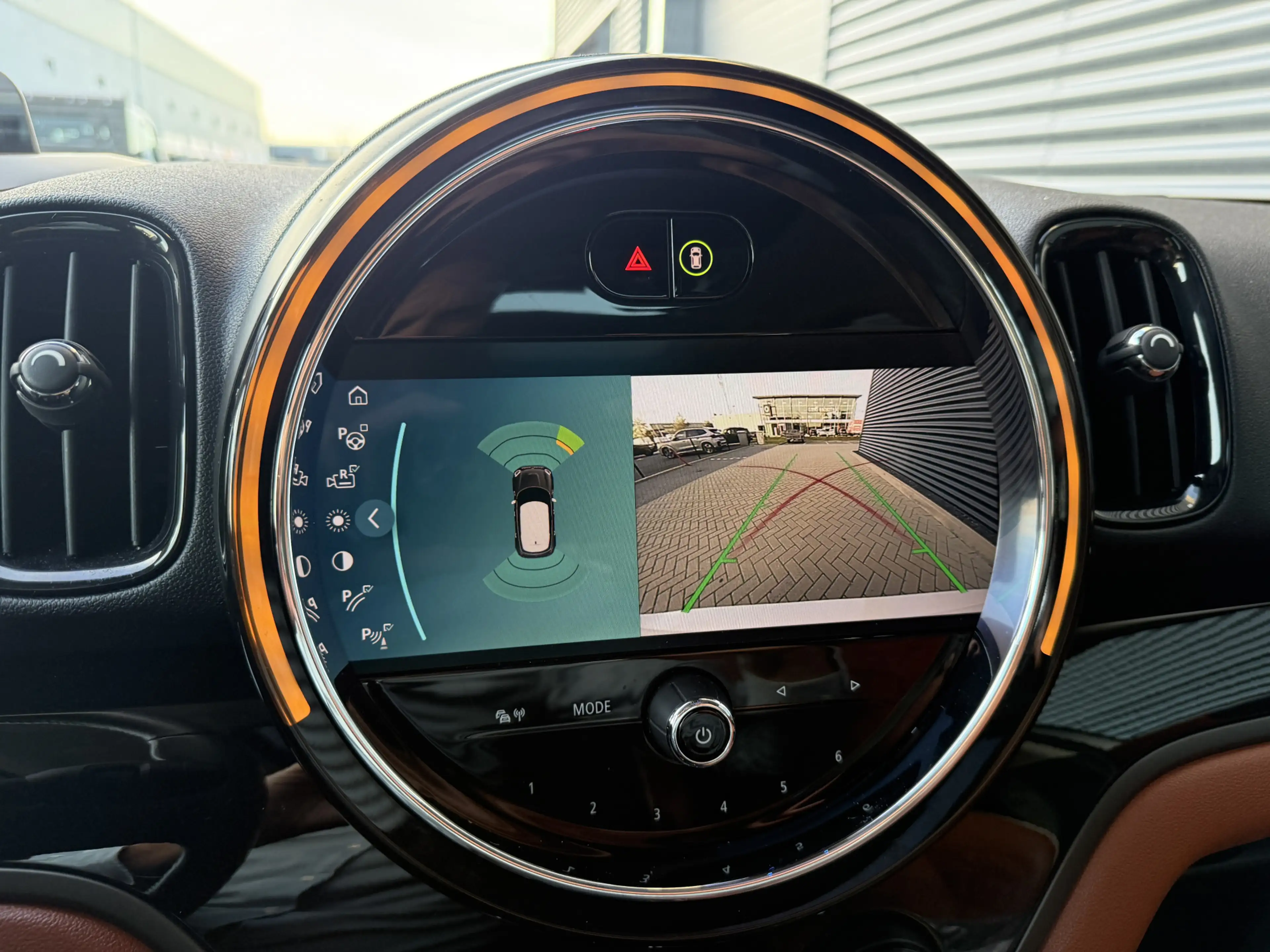 MINI Cooper SE Countryman 1.5 ALL4 Pano/H&K/Leder — photo 11