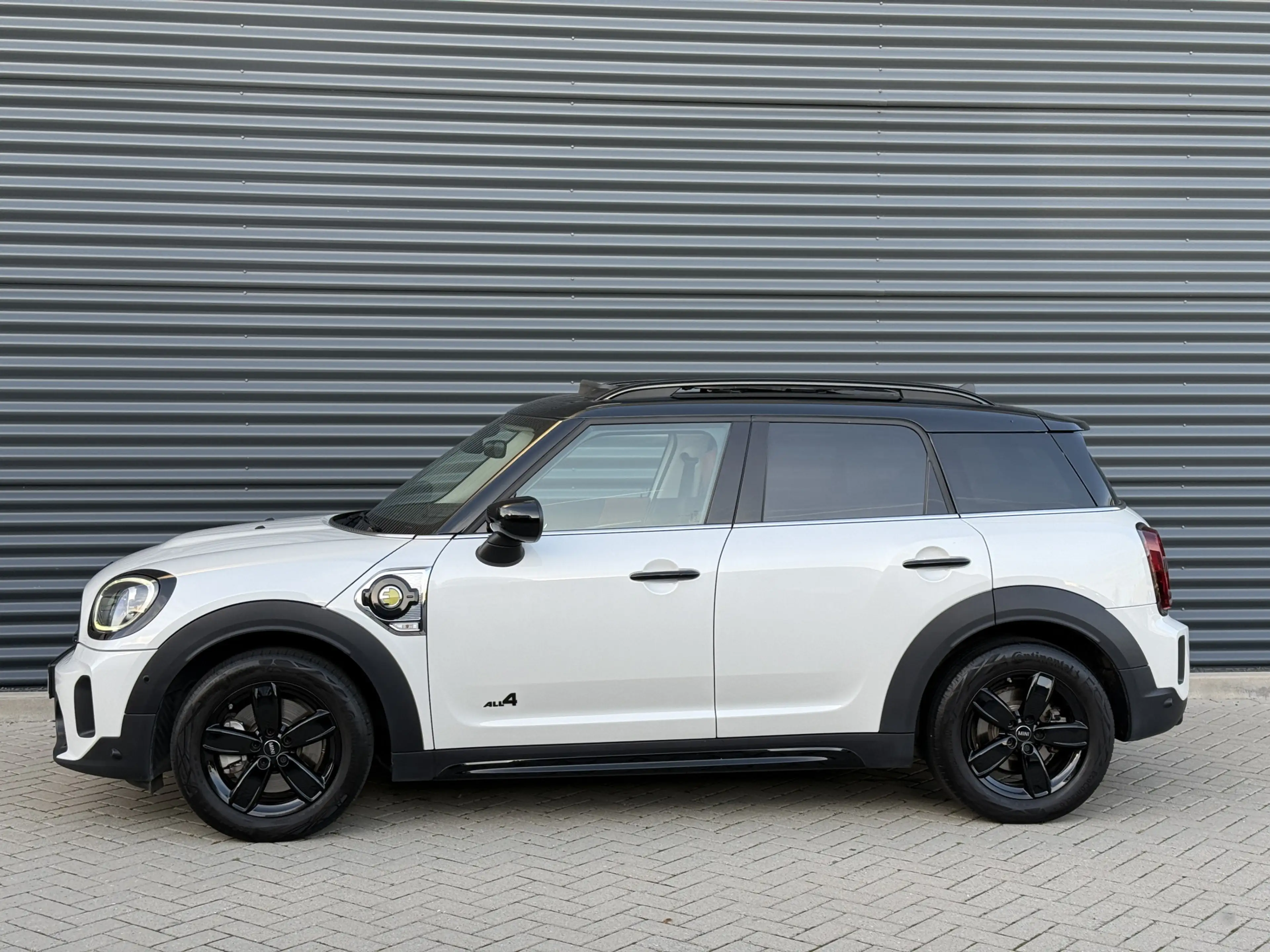 MINI Cooper SE Countryman 1.5 ALL4 Pano/H&K/Leder — photo 4