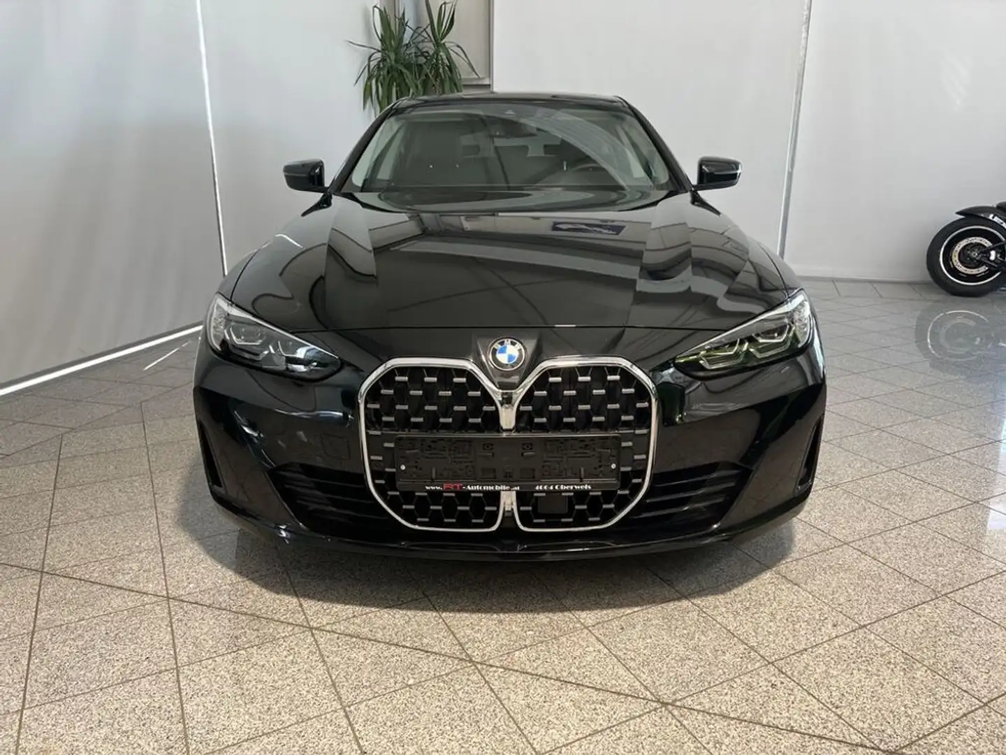 BMW 420 dA Gran Coupe Schwarz - 2