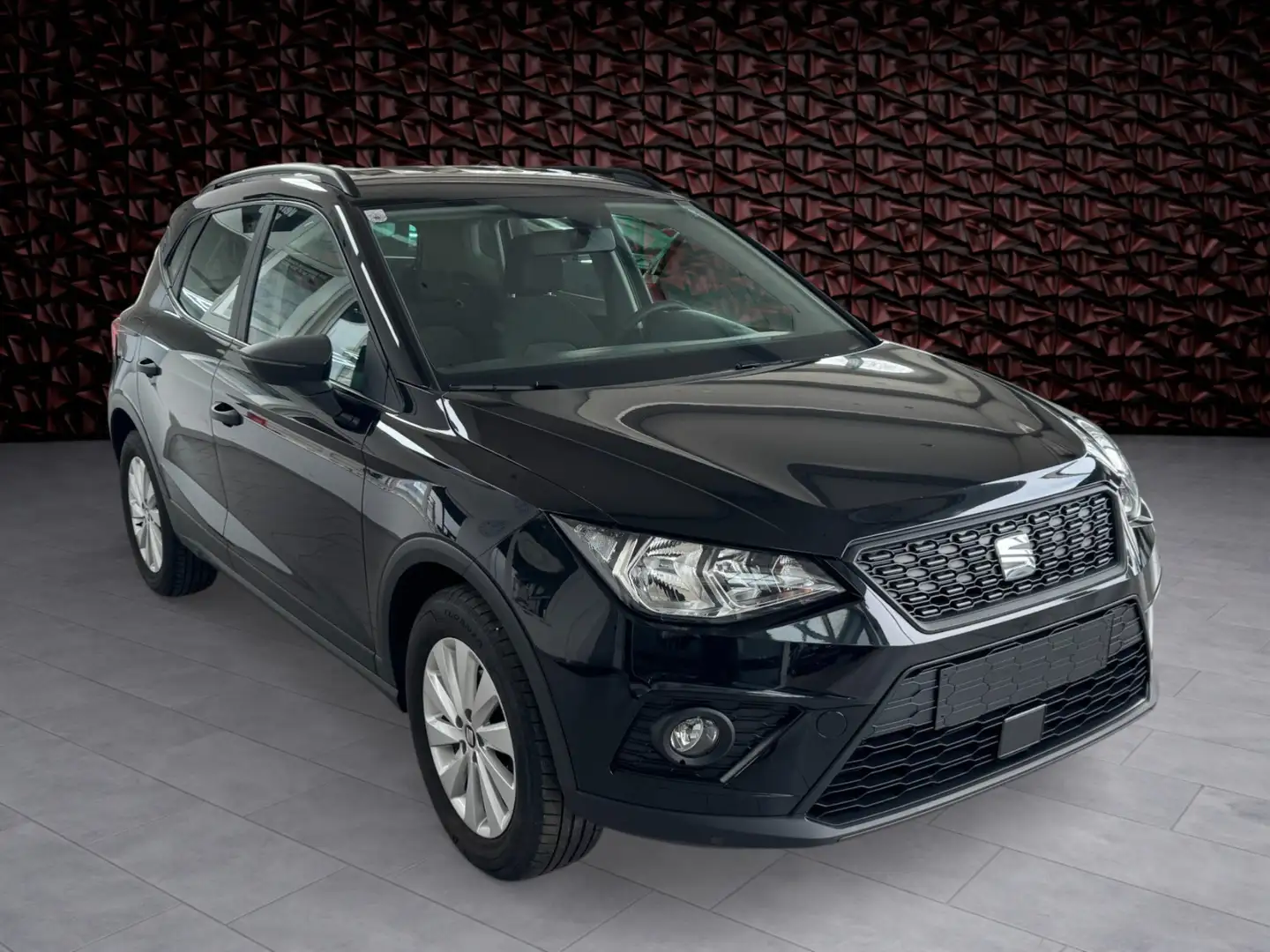 SEAT Arona Arona 1,0 Eco TSI Schwarz - 2