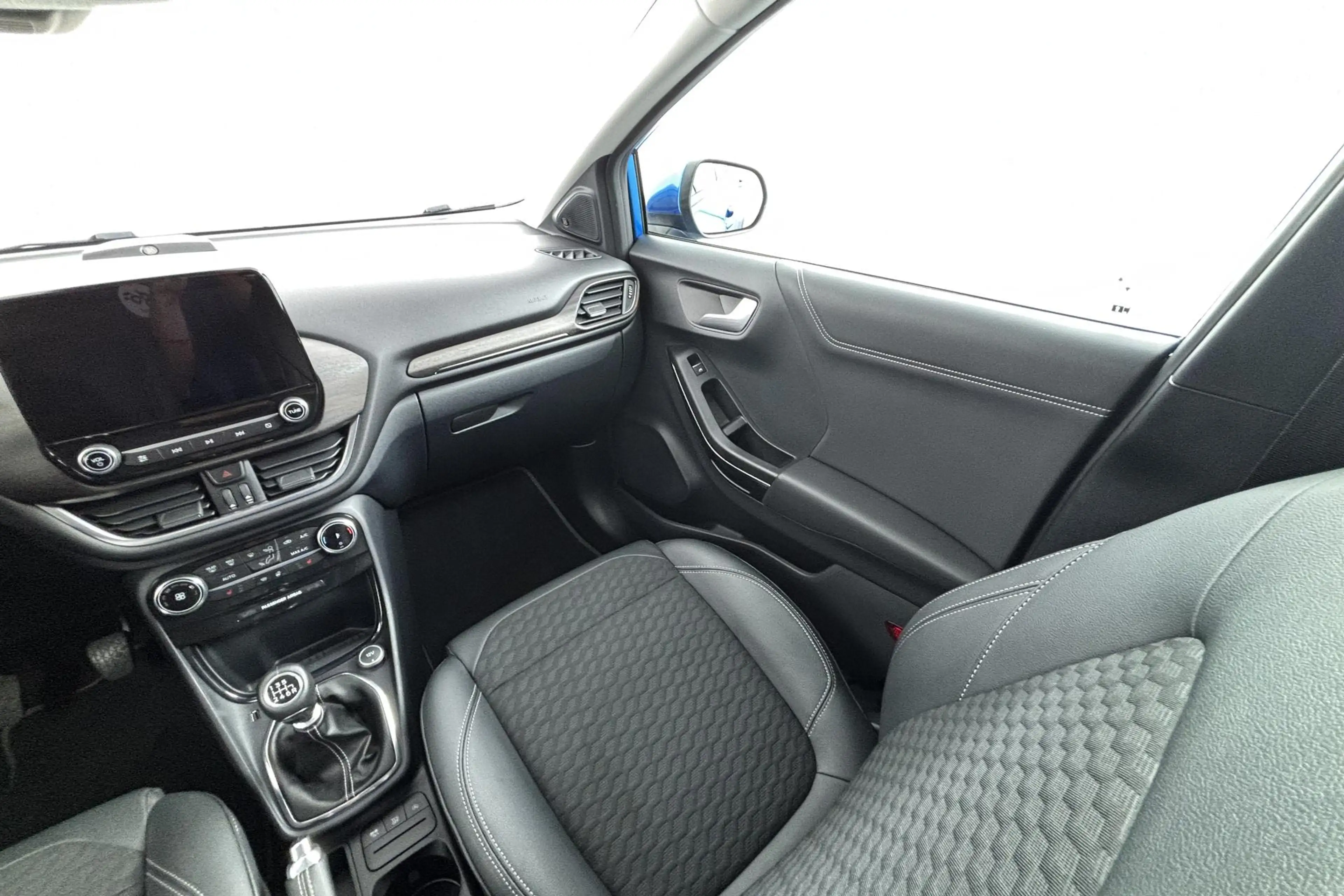 Ford Puma 1.0 EcoBoost Hybrid Titanium X Rijklaar comfort me — photo 24