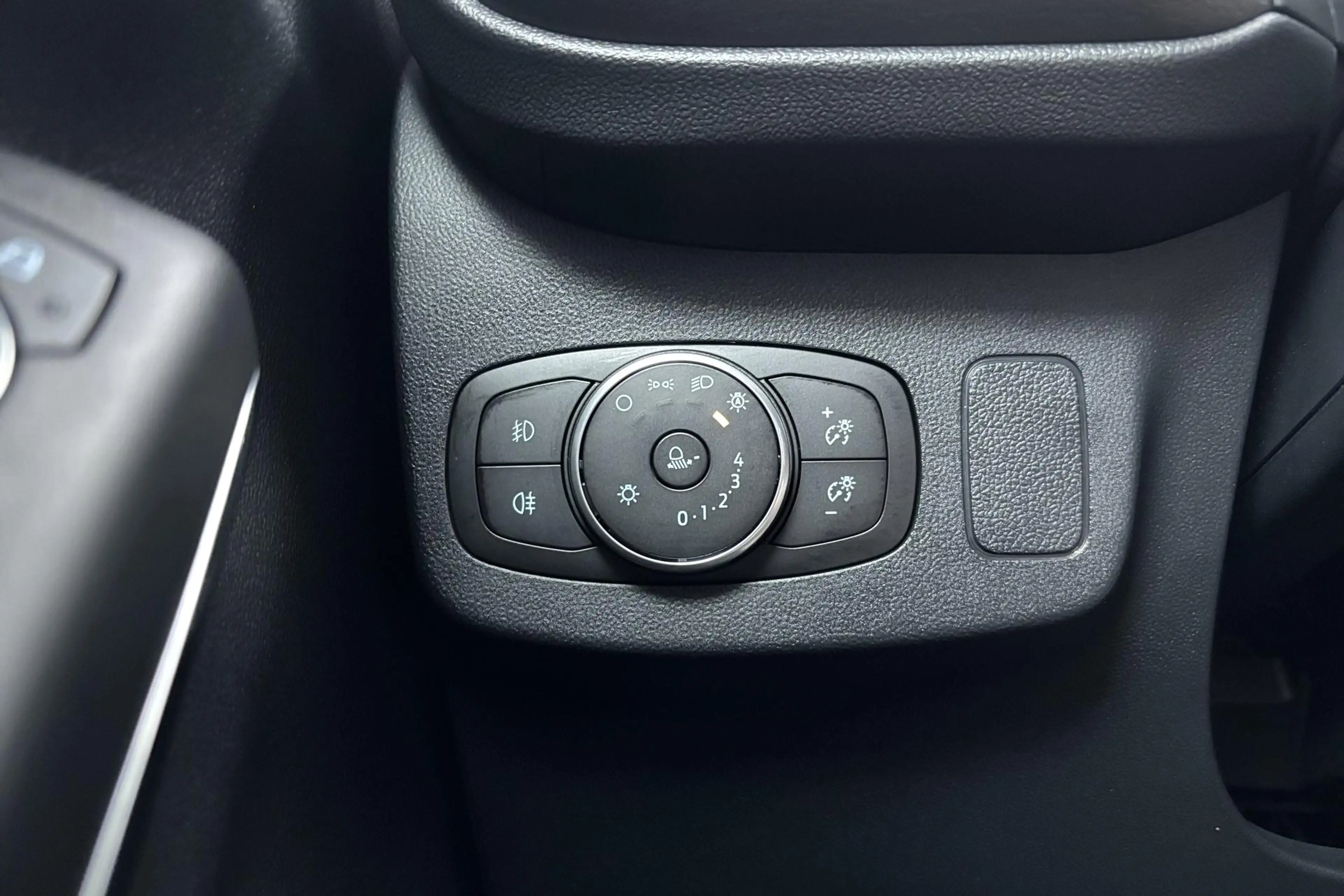 Ford Puma 1.0 EcoBoost Hybrid Titanium X Rijklaar comfort me — photo 32