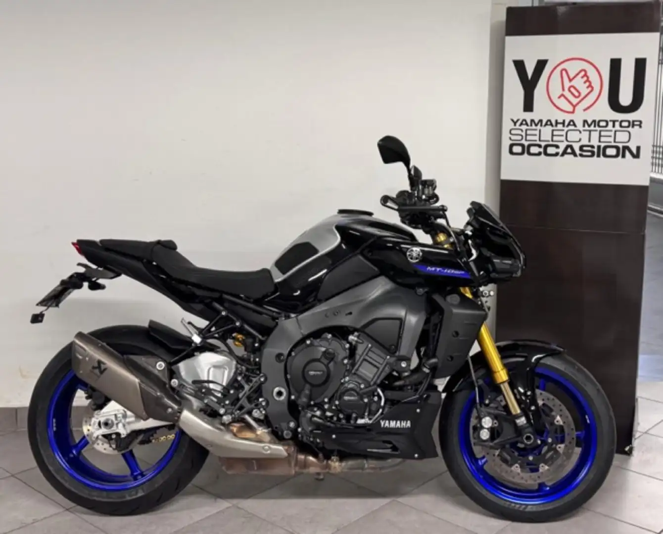 Yamaha MT-10 Naked Argento - 1