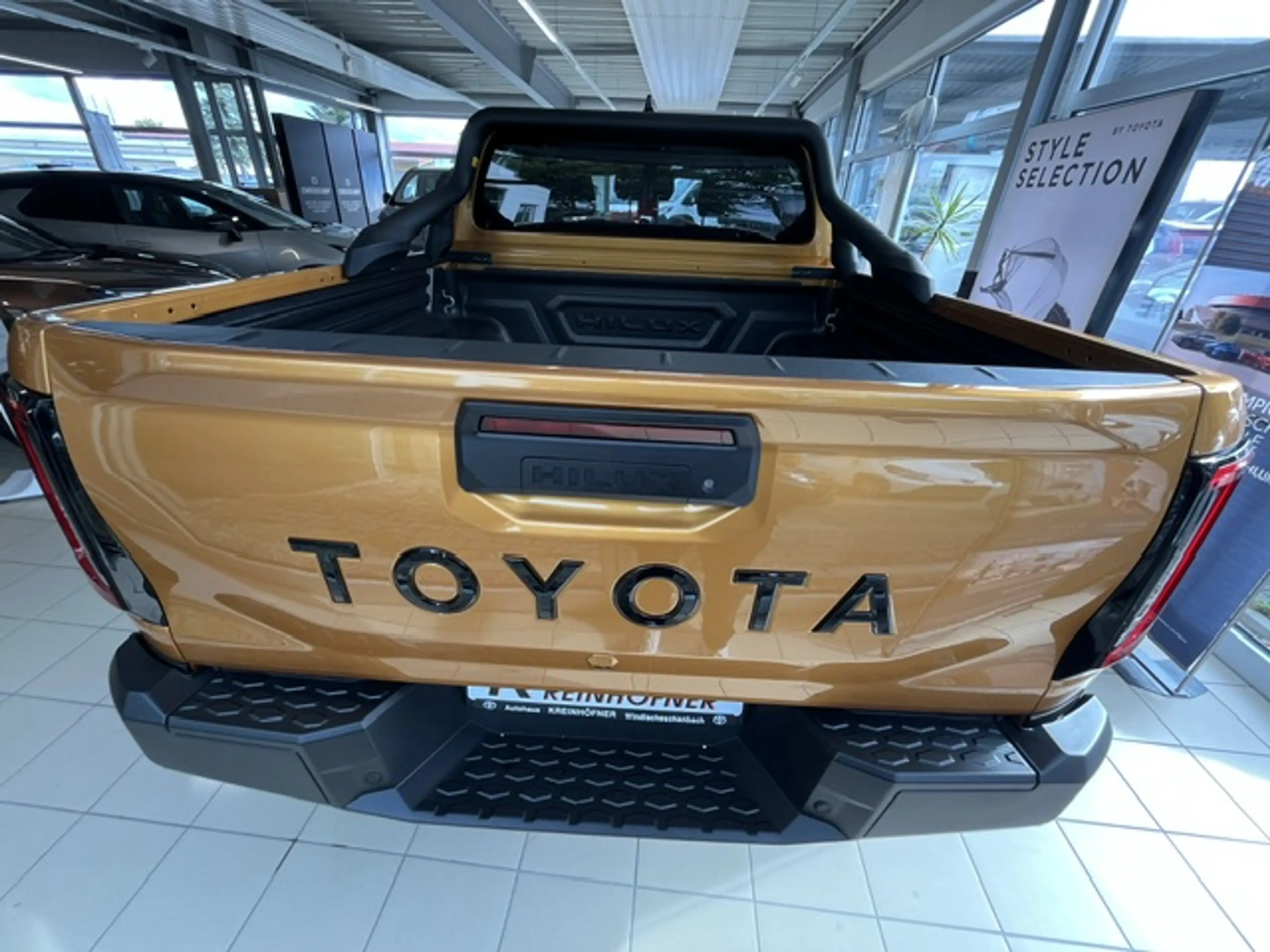 Toyota Hilux HiLux 4x4 Double Cab Autm. Invincible Mild Hybrid 6-Stufen Automatik — photo 5