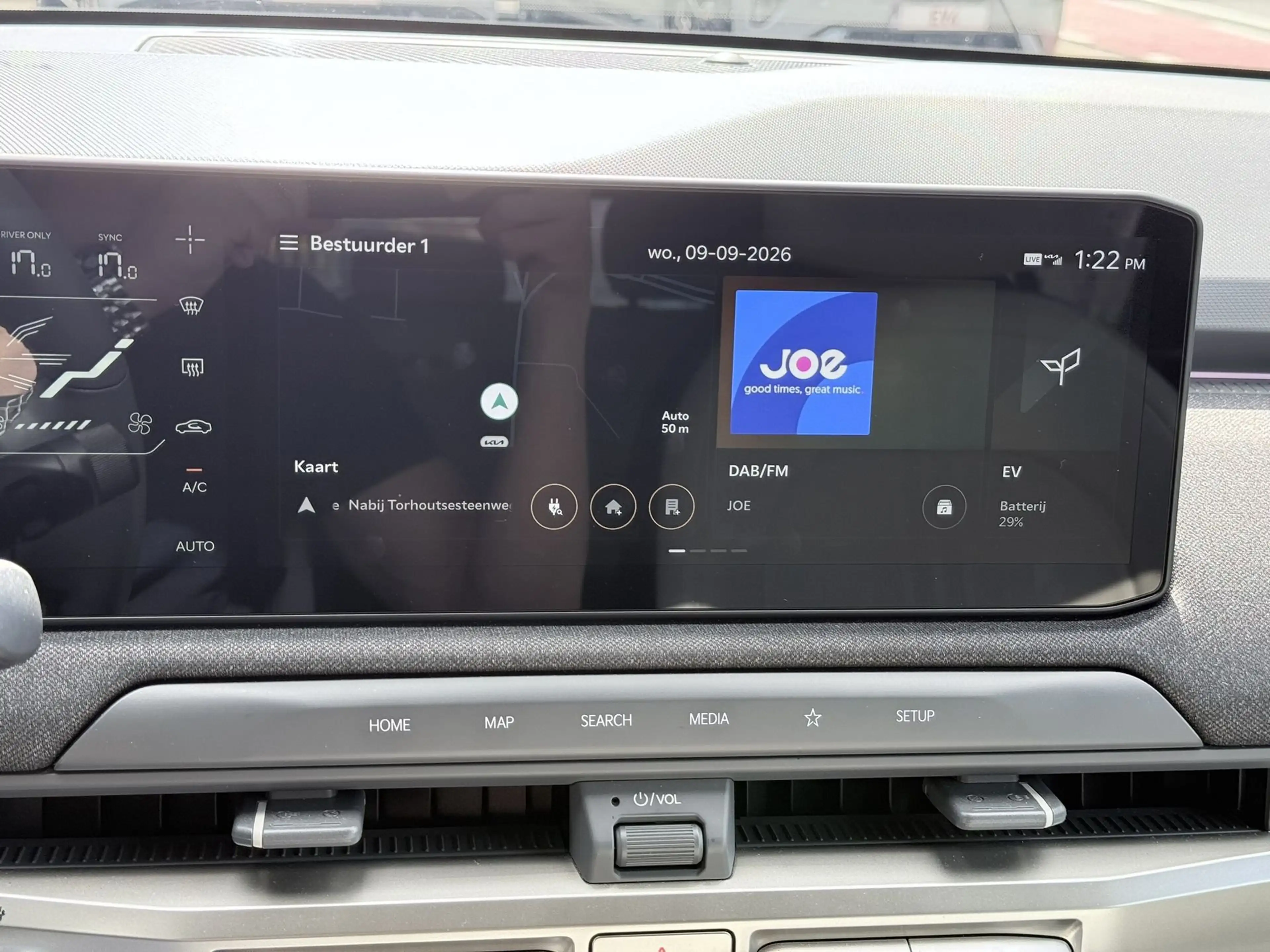 Kia EV3 81,4 kWh GT Line — photo 14