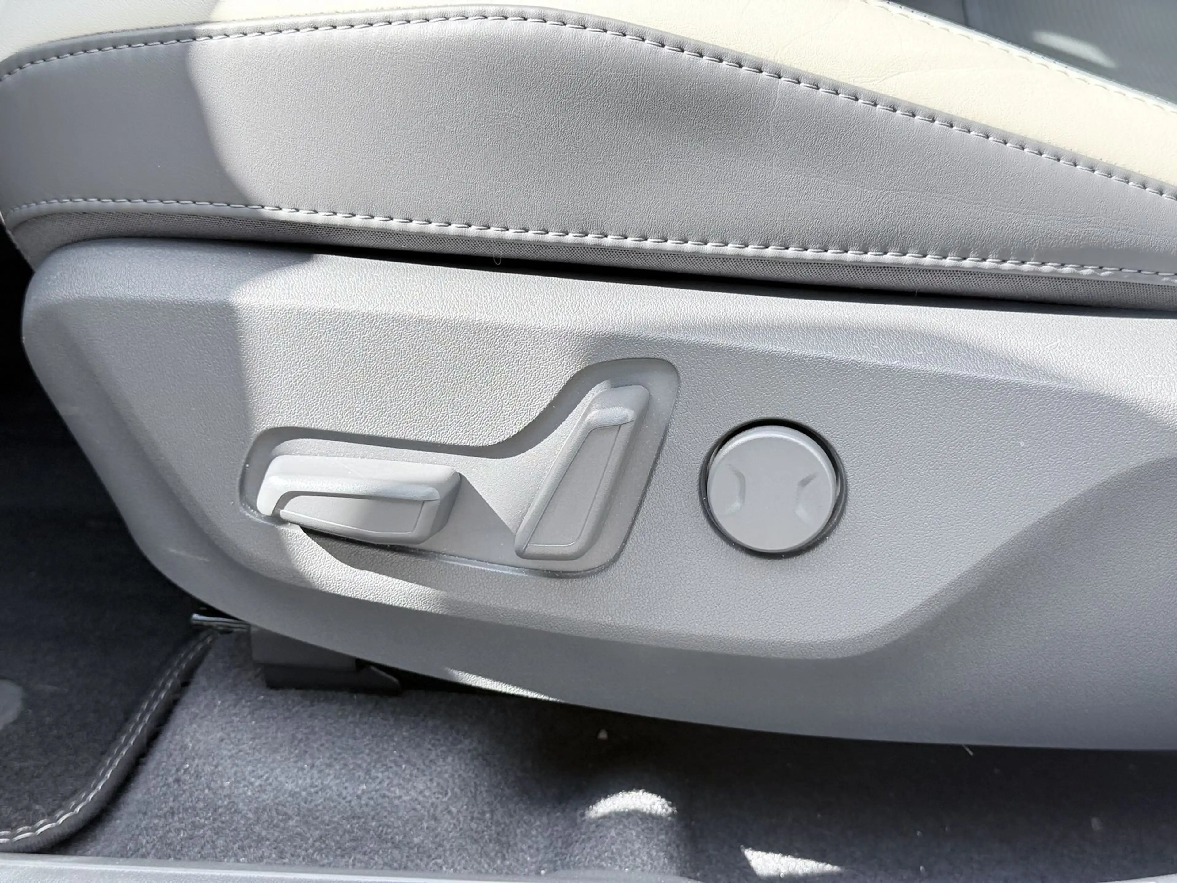 Kia EV3 81,4 kWh GT Line — photo 9