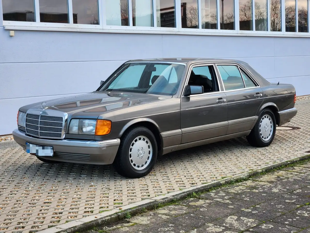 Mercedes-Benz 500 SE W126 LEDER/KLIMA/HiFi/SHZ/TÜV 01.2028, foto 5