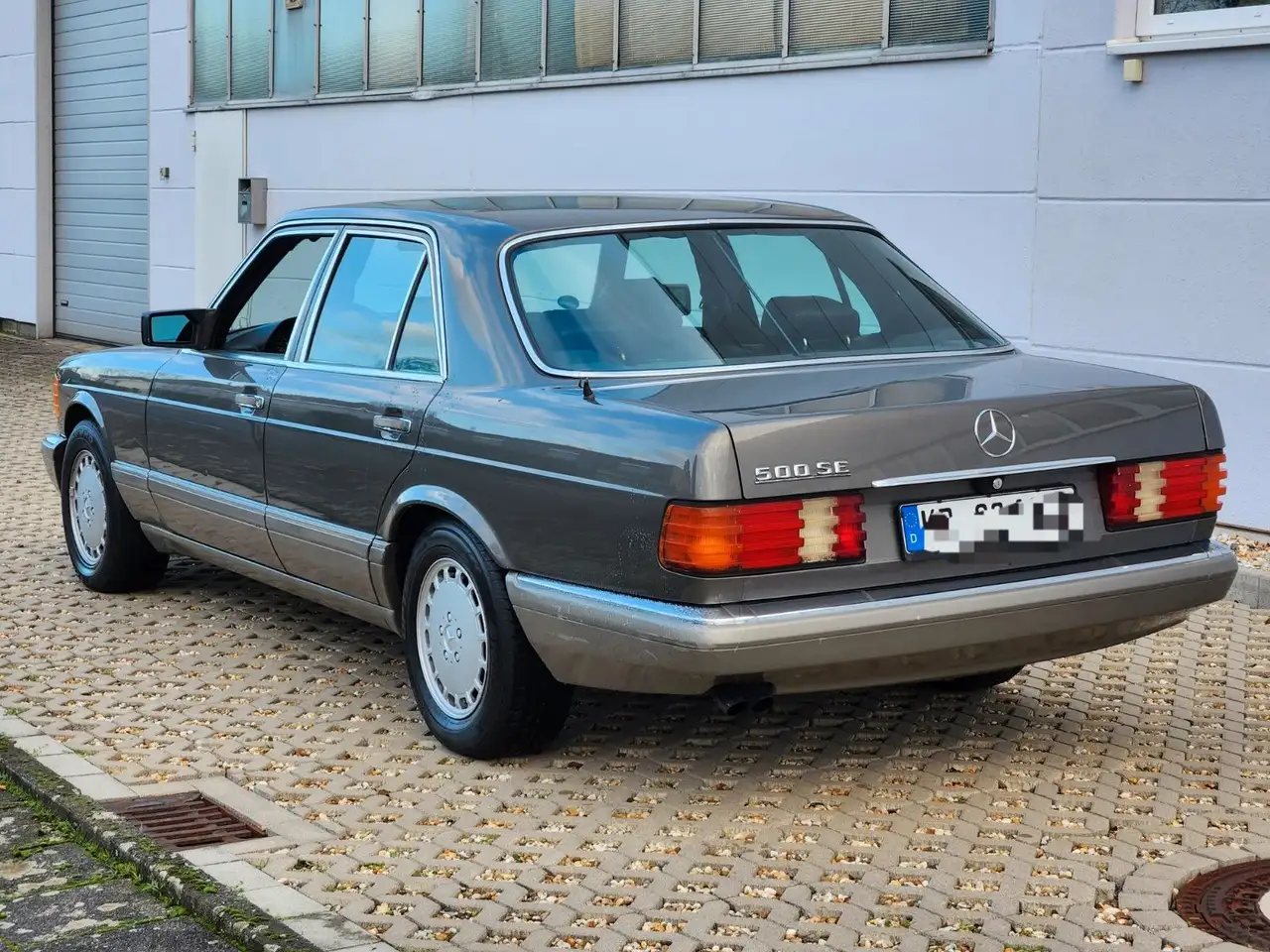 Mercedes-Benz 500 SE W126 LEDER/KLIMA/HiFi/SHZ/TÜV 01.2028, foto 3