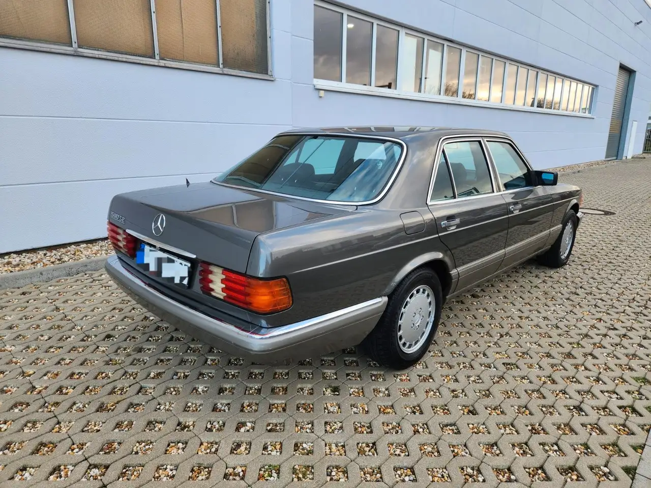 Mercedes-Benz 500 SE W126 LEDER/KLIMA/HiFi/SHZ/TÜV 01.2028, foto 4