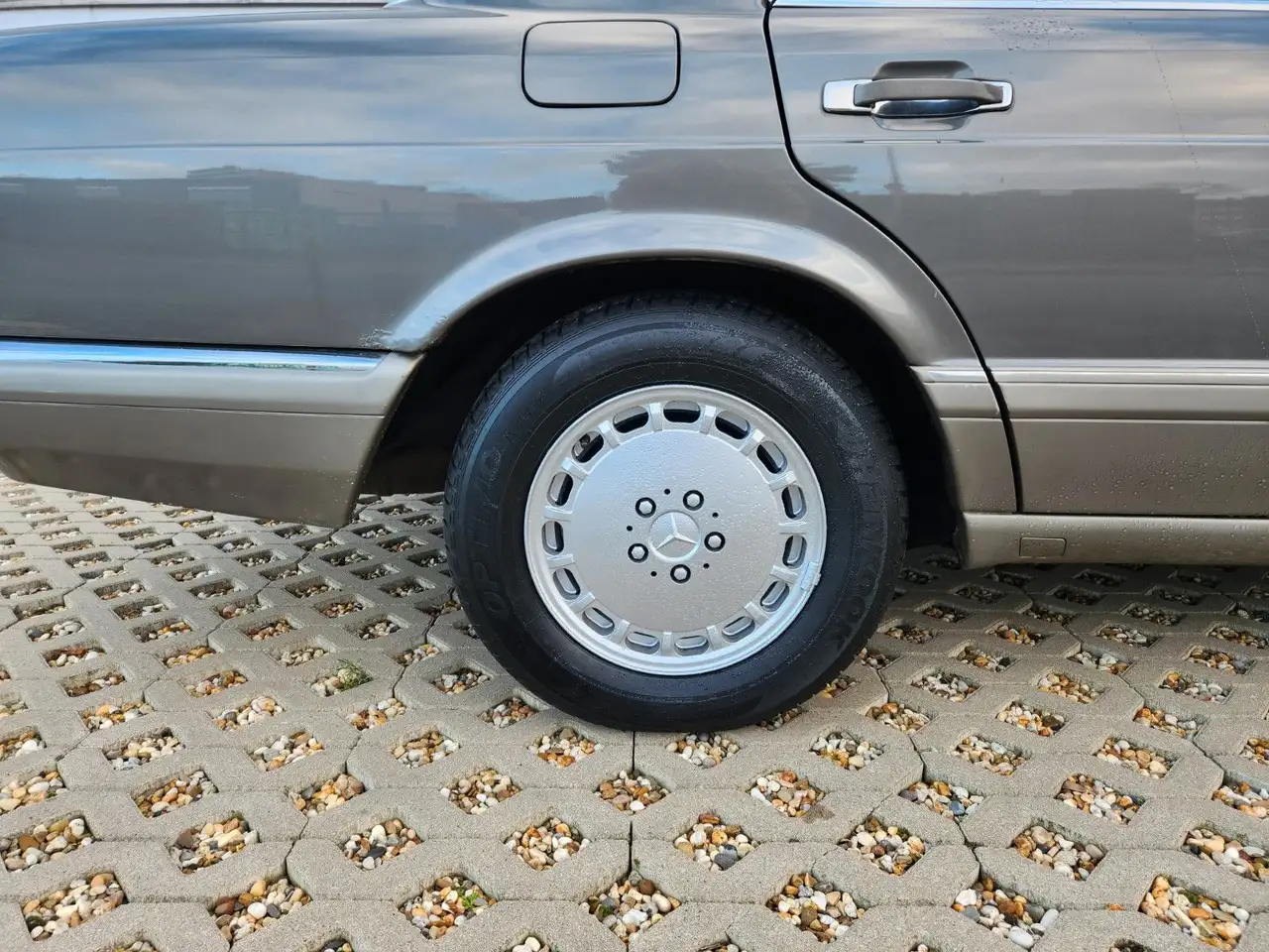 Mercedes-Benz 500 SE W126 LEDER/KLIMA/HiFi/SHZ/TÜV 01.2028, foto 11