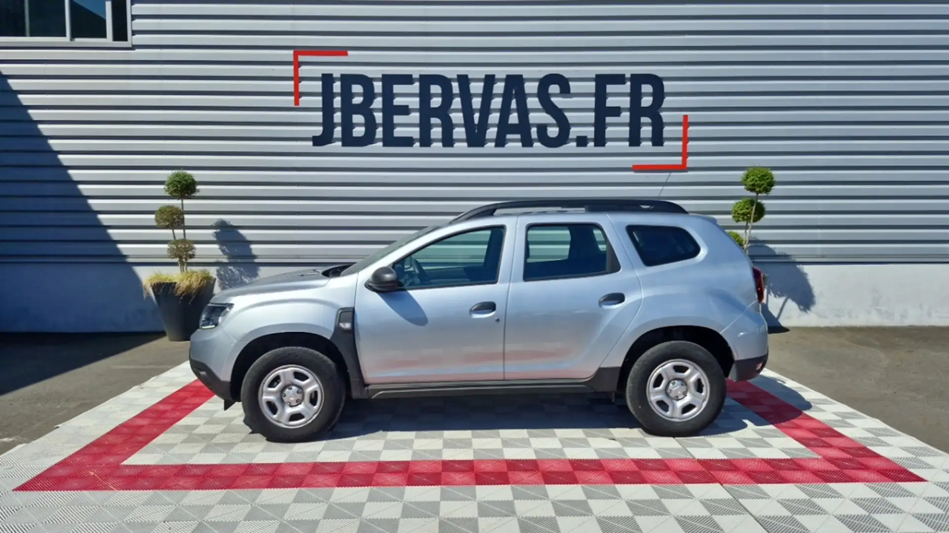 Dacia Duster TCE 130 FAP 4X2 ESSENTIEL - 1