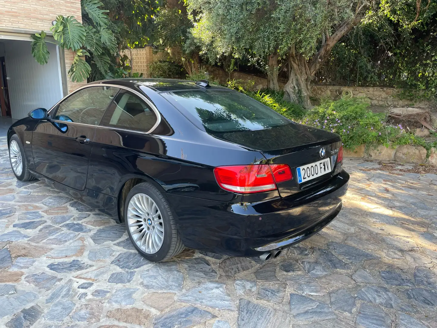 BMW 325 325d Coupé Aut. Negro - 2