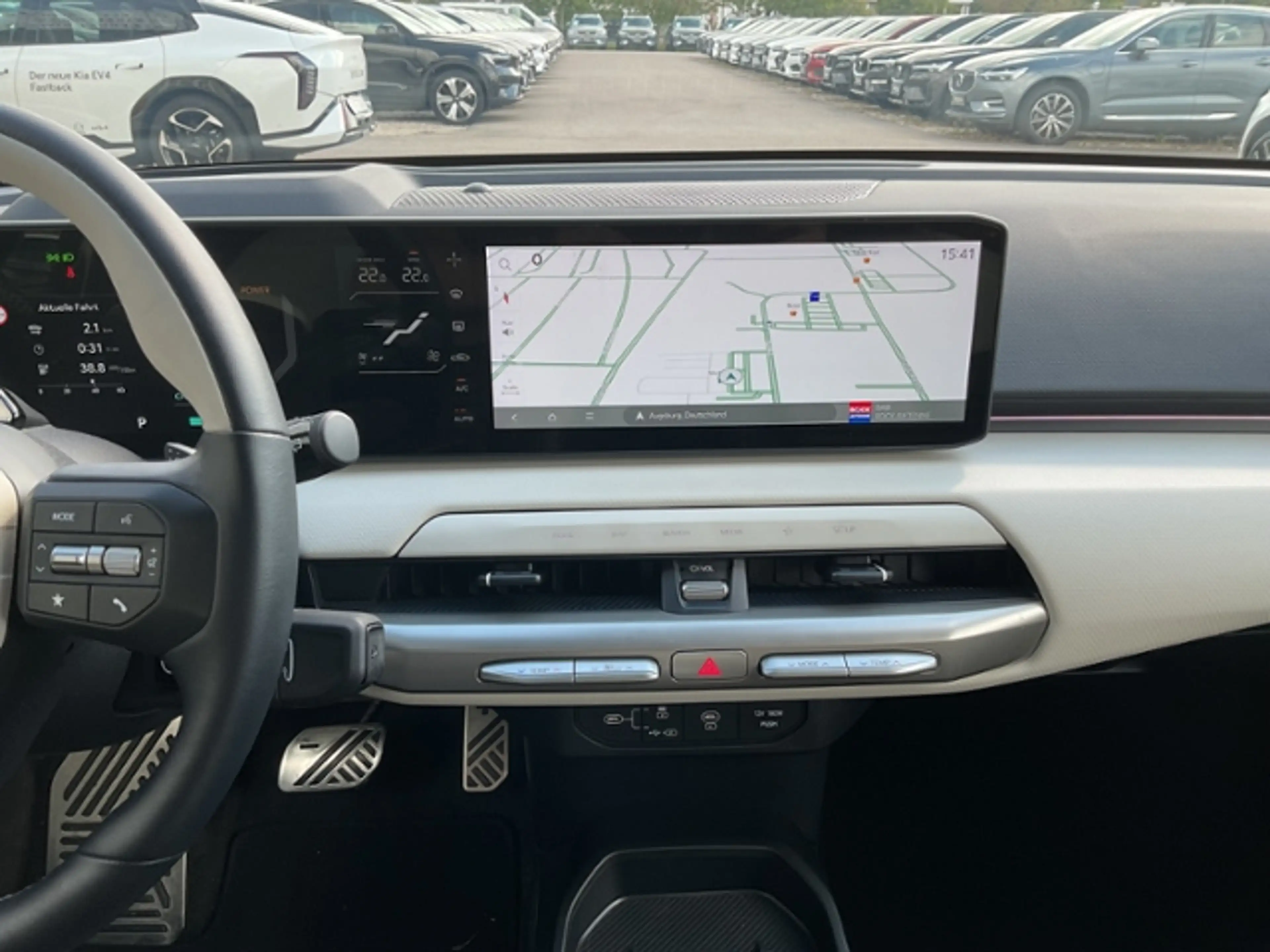 Kia EV4 Fastback GT-Line FWD 81 DWP COM CON 360° GD — photo 12