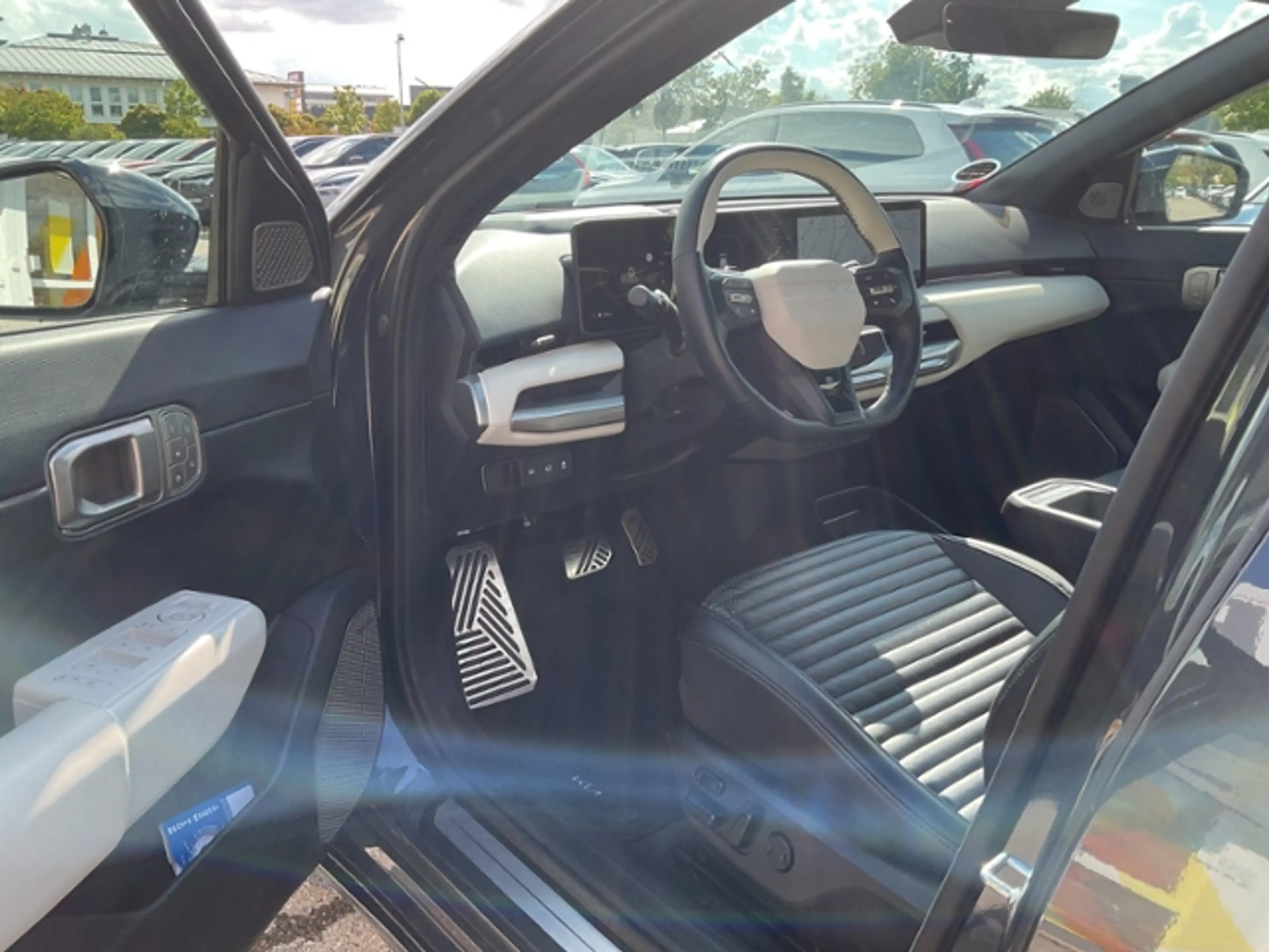 Kia EV4 Fastback GT-Line FWD 81 DWP COM CON 360° GD — photo 14