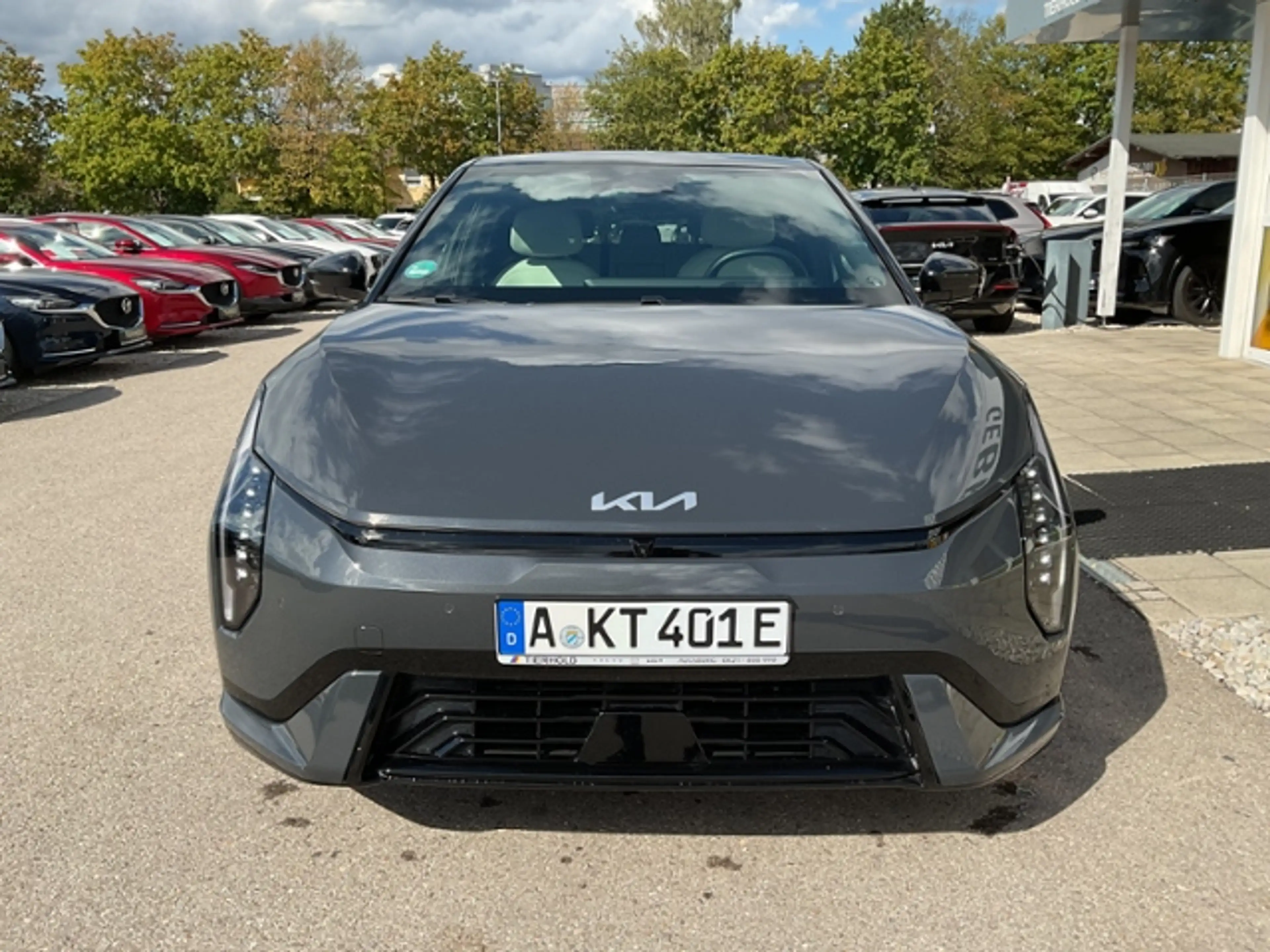 Kia EV4 Fastback GT-Line FWD 81 DWP COM CON 360° GD — photo 9