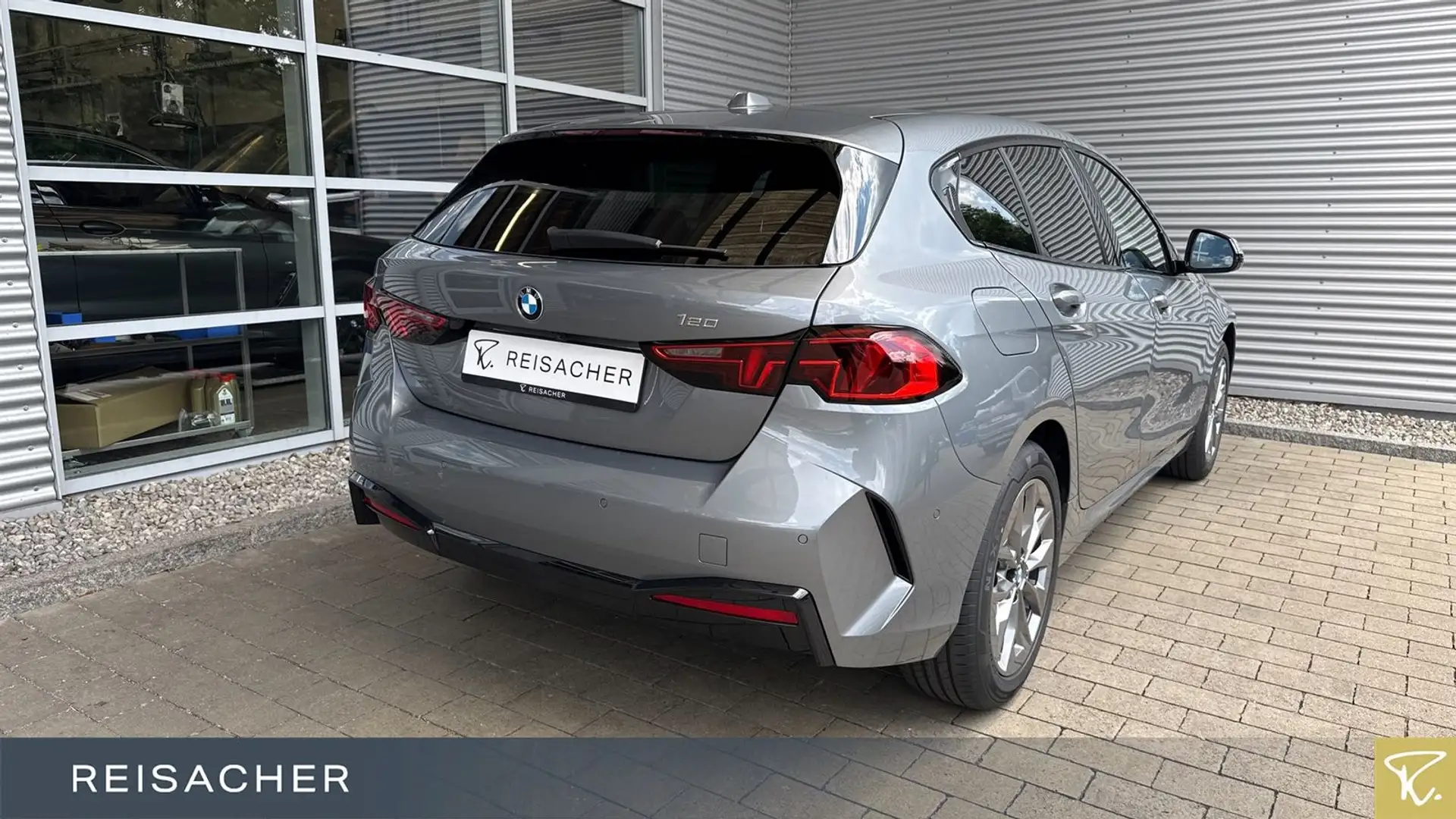 BMW 120 AHK,Autom Grau - 2