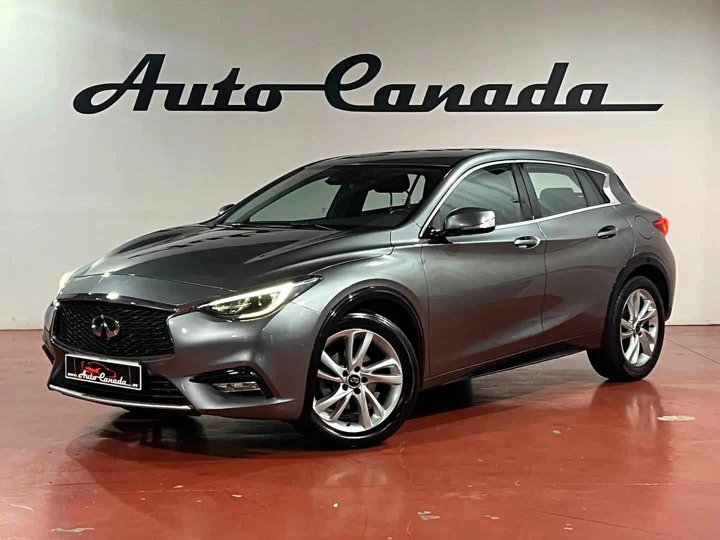 Infiniti Q30 1.6TC 115kW (156CV) PREMIUM 7DCT Gris - 1