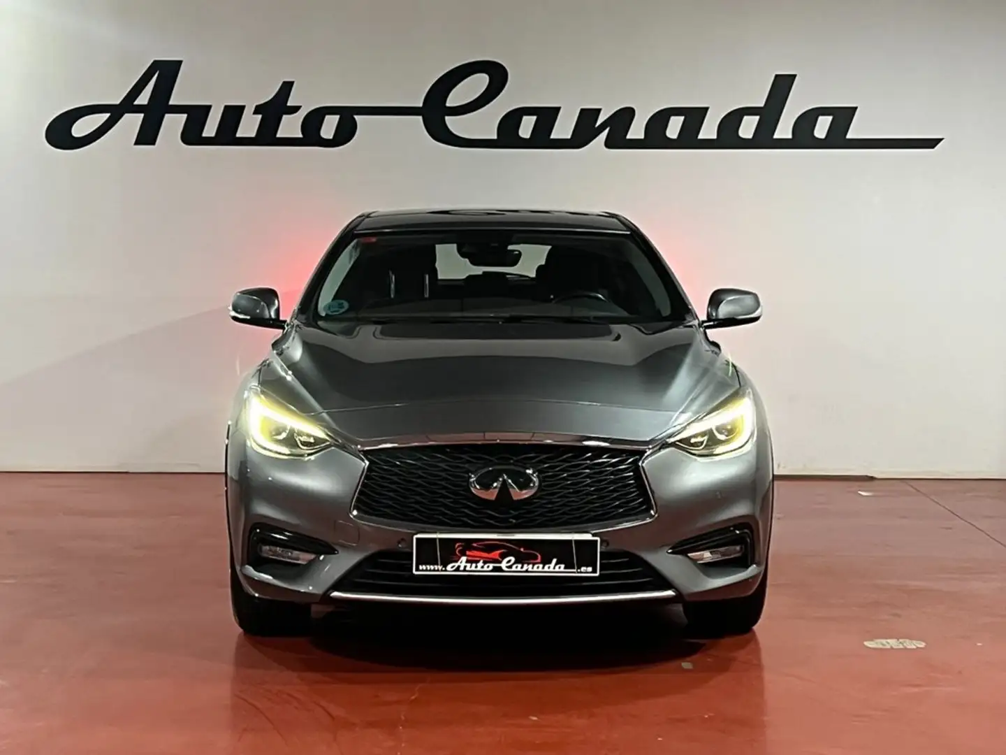 Infiniti Q30 1.6TC 115kW (156CV) PREMIUM 7DCT Gris - 2