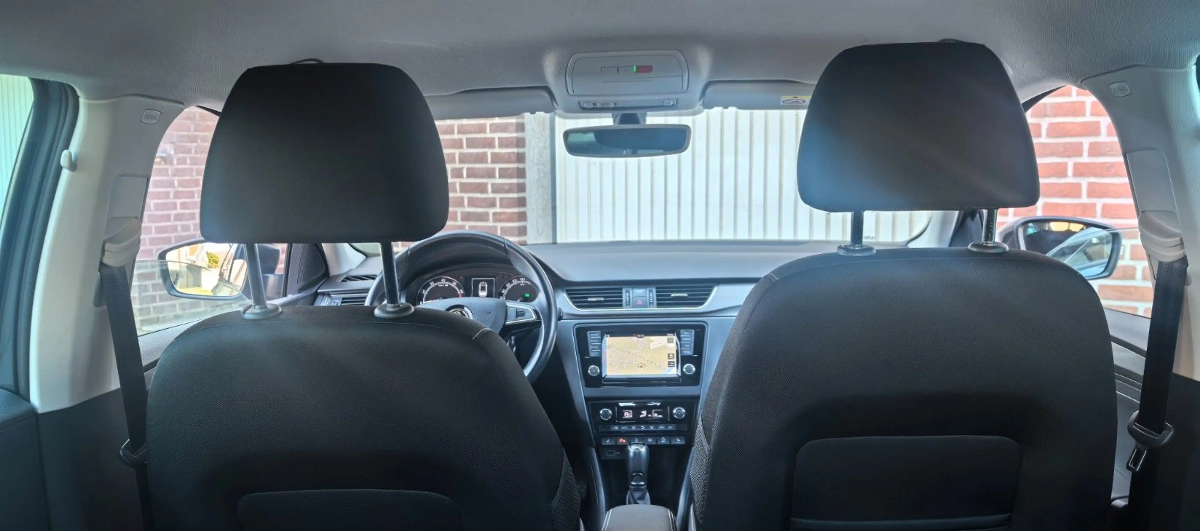 Skoda Rapid/Spaceback Spaceback Clever Touchscreen/Navi/1.Hand — photo 23