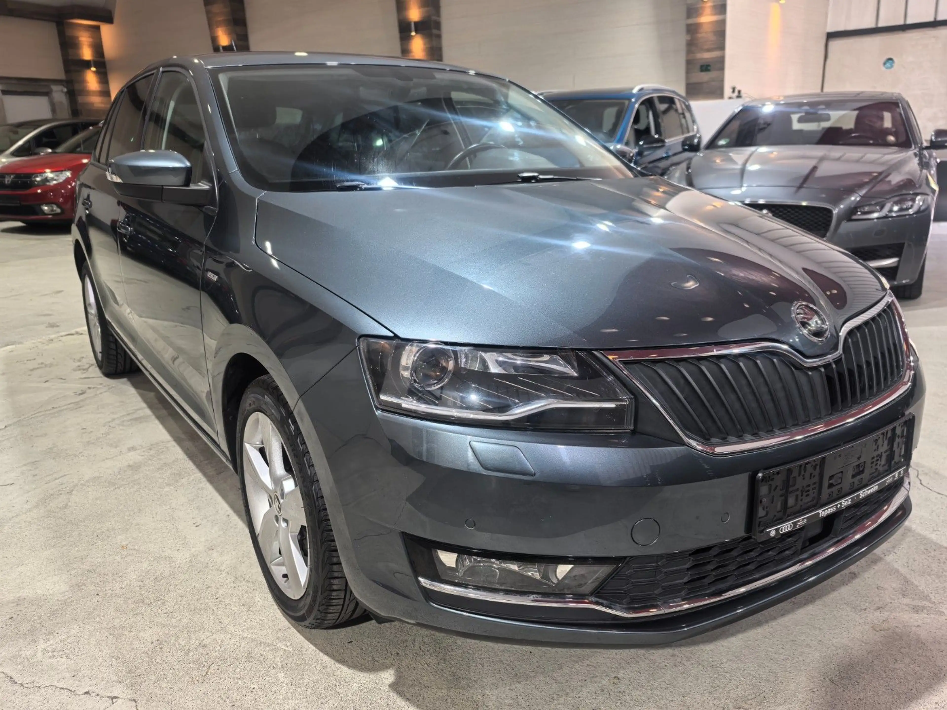 Skoda Rapid/Spaceback Spaceback Clever Touchscreen/Navi/1.Hand