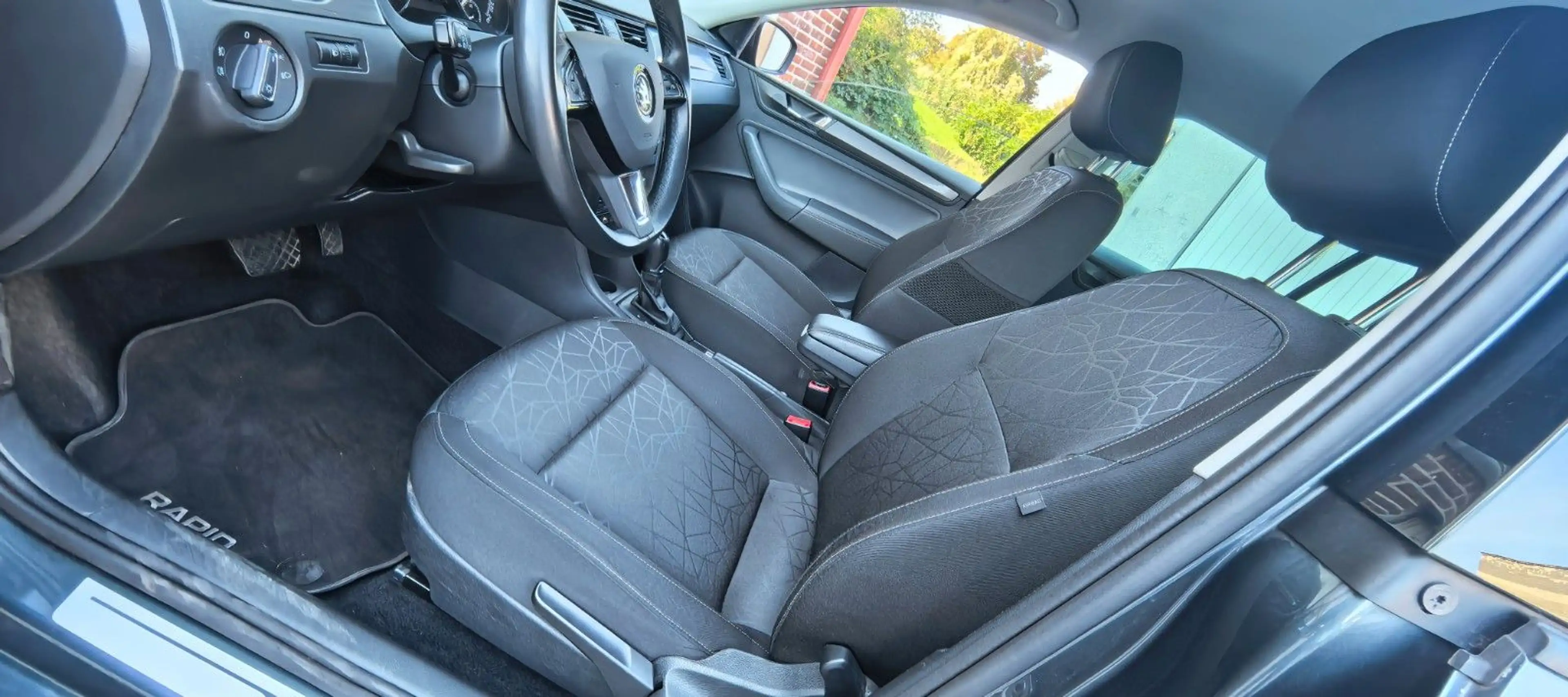 Skoda Rapid/Spaceback Spaceback Clever Touchscreen/Navi/1.Hand — photo 17