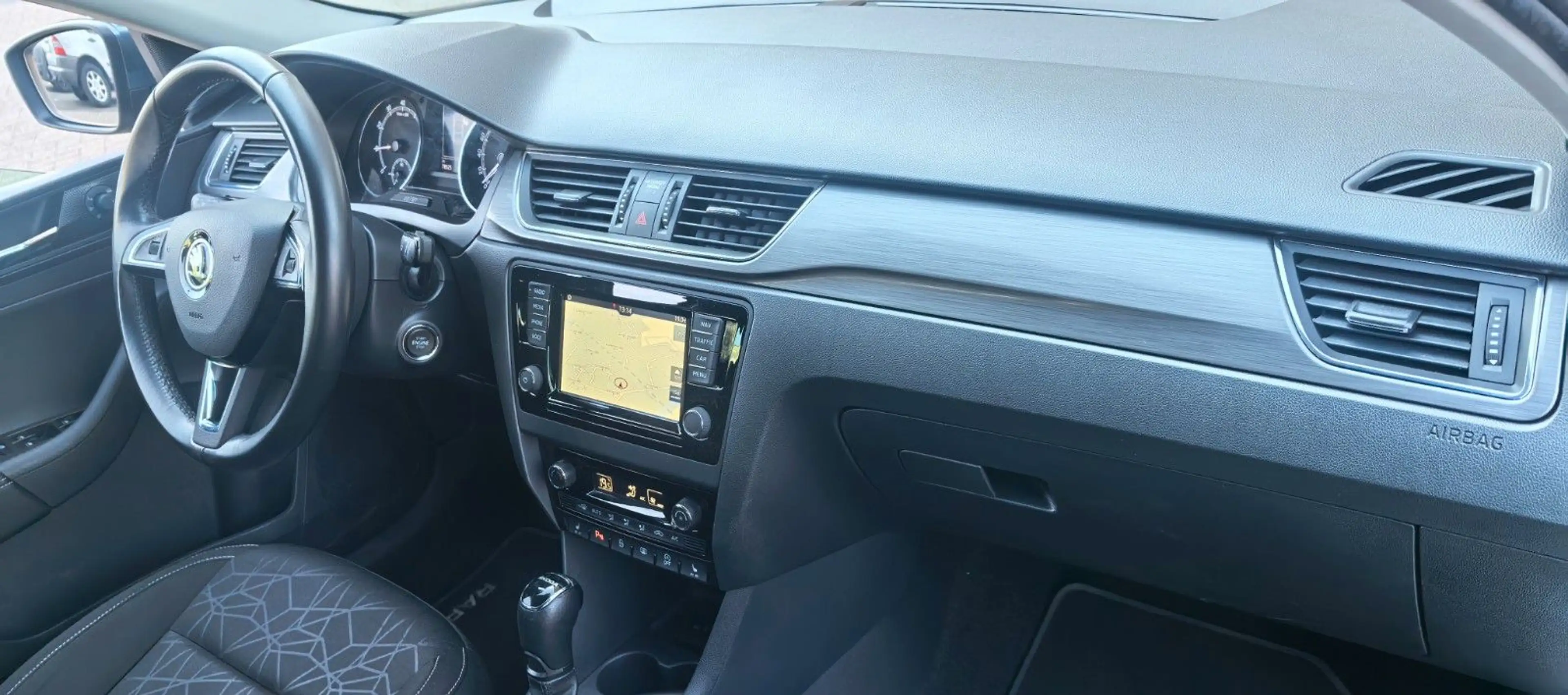 Skoda Rapid/Spaceback Spaceback Clever Touchscreen/Navi/1.Hand — photo 34