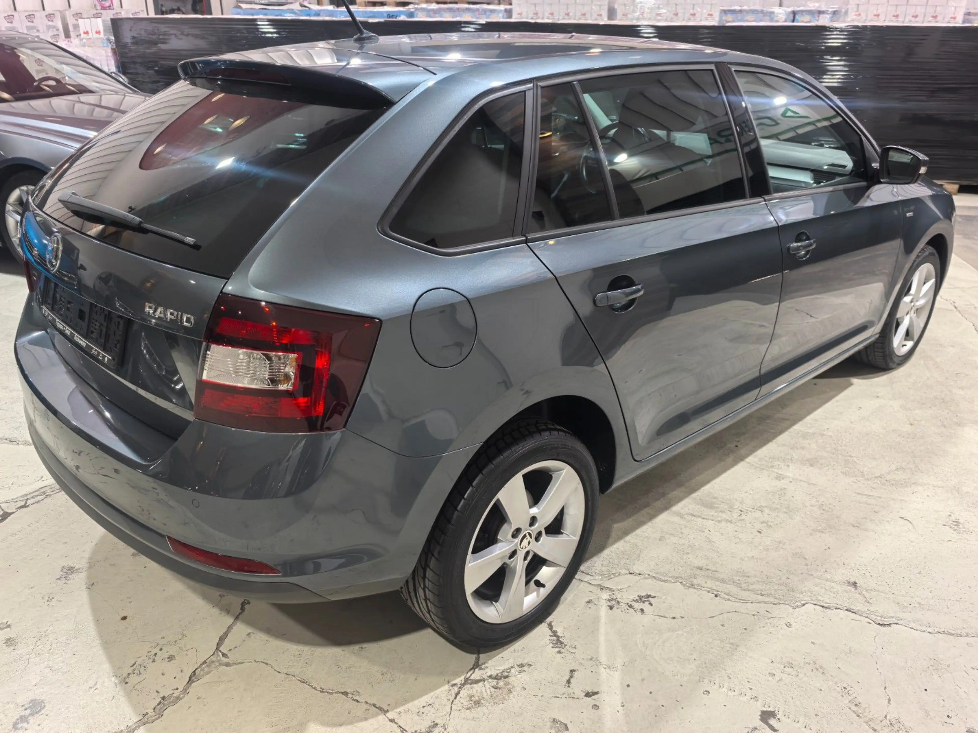 Skoda Rapid/Spaceback Spaceback Clever Touchscreen/Navi/1.Hand — photo 3