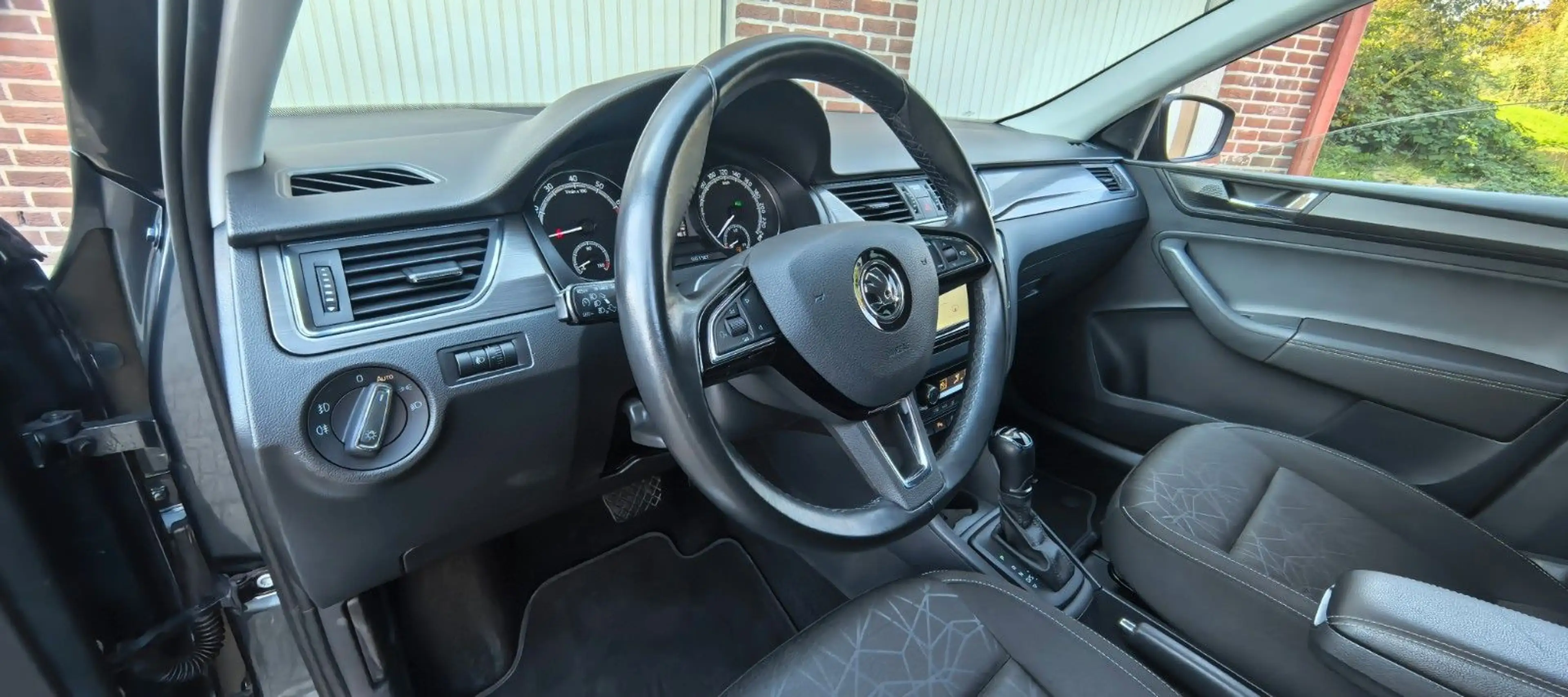 Skoda Rapid/Spaceback Spaceback Clever Touchscreen/Navi/1.Hand — photo 37