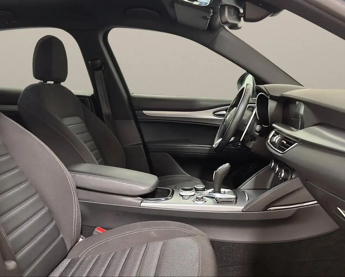 Alfa Romeo Stelvio 2024 — фото 13