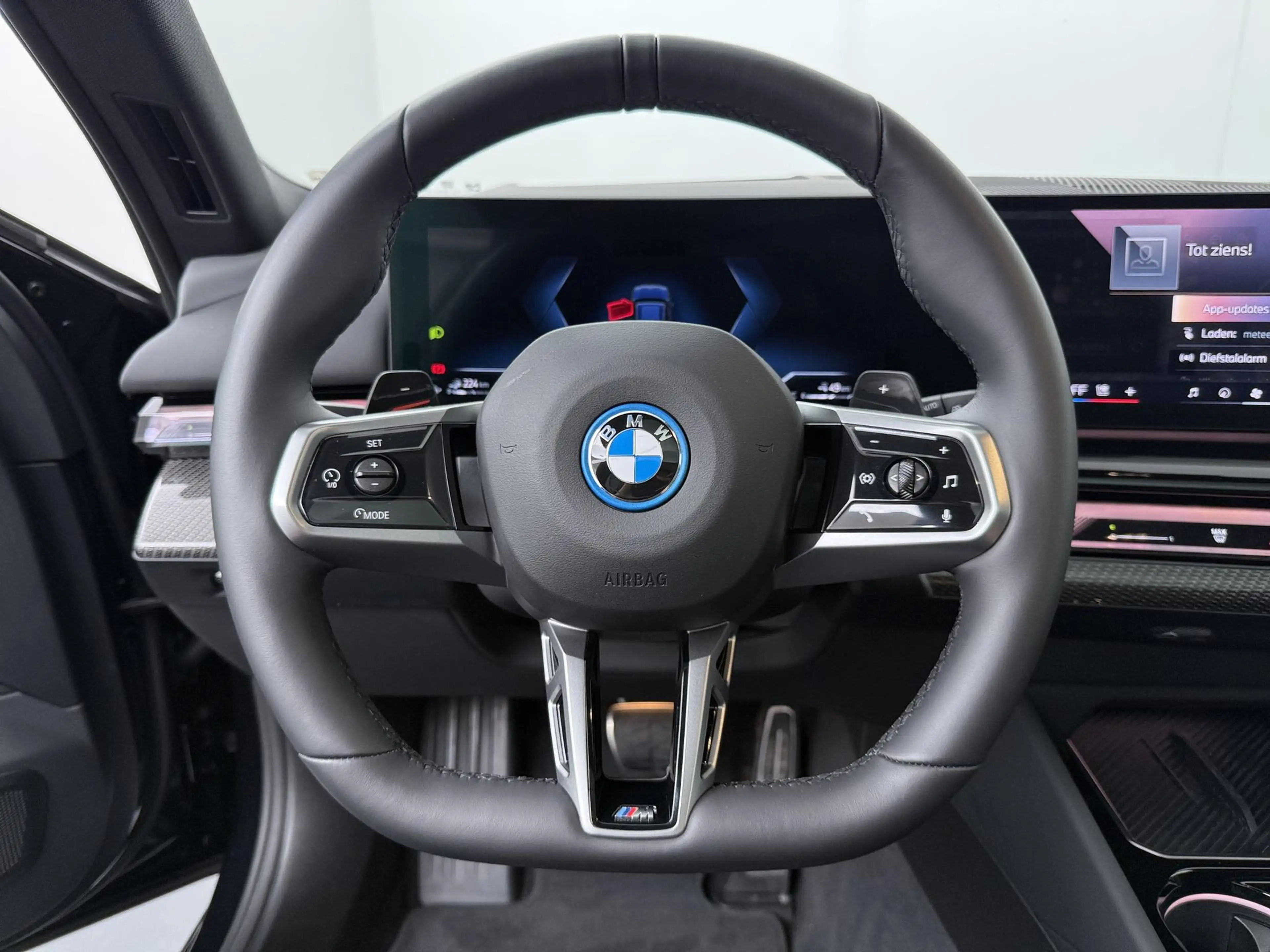BMW 550 5-serie Touring 550e xDrive M Sport Pro | Panorama — photo 2