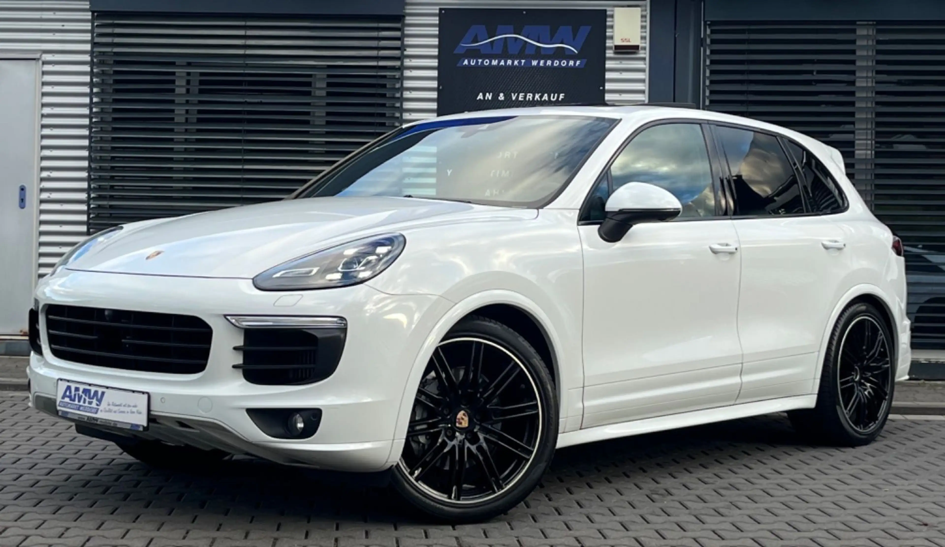 Porsche Cayenne S 4.2 Sport-Design*PANO*AHK*LED*BURMESTE — photo 2