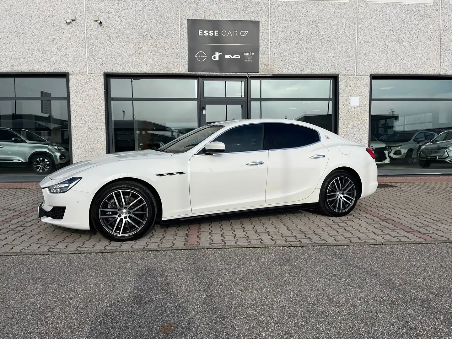 Maserati Ghibli Ghibli 3.0 V6 D Granlusso 250cv tagliandi Maserati Biały - 1